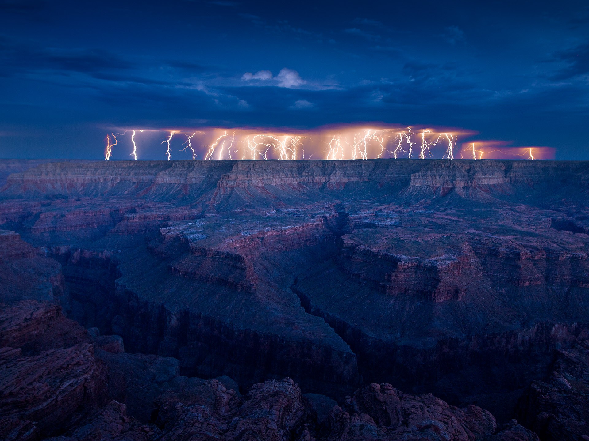 Lightning strikes over the Grand Canyon HD Wallpaper