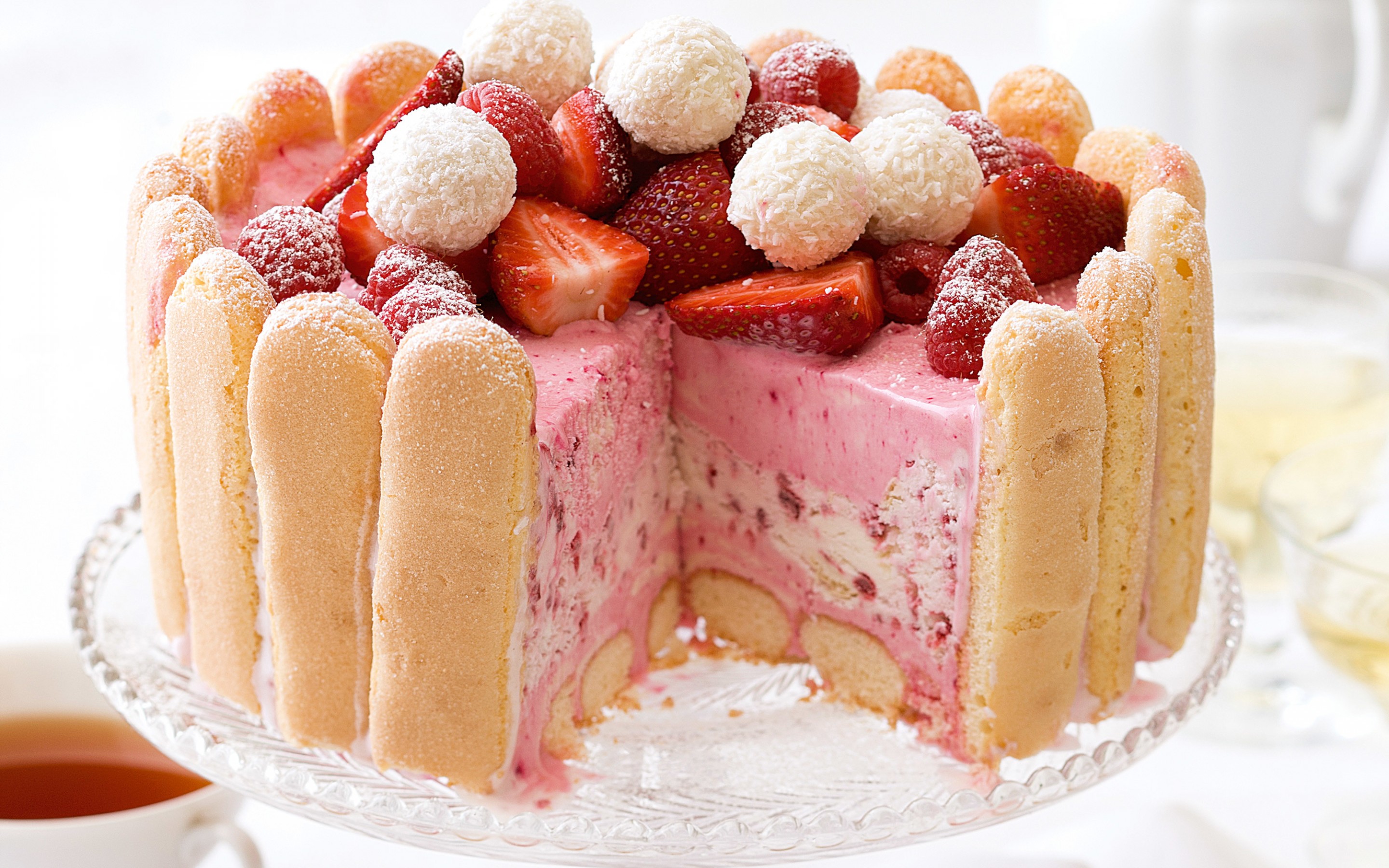 Strawberry Charlotte Cake with Ladyfingers and Berries HD Wallpaper