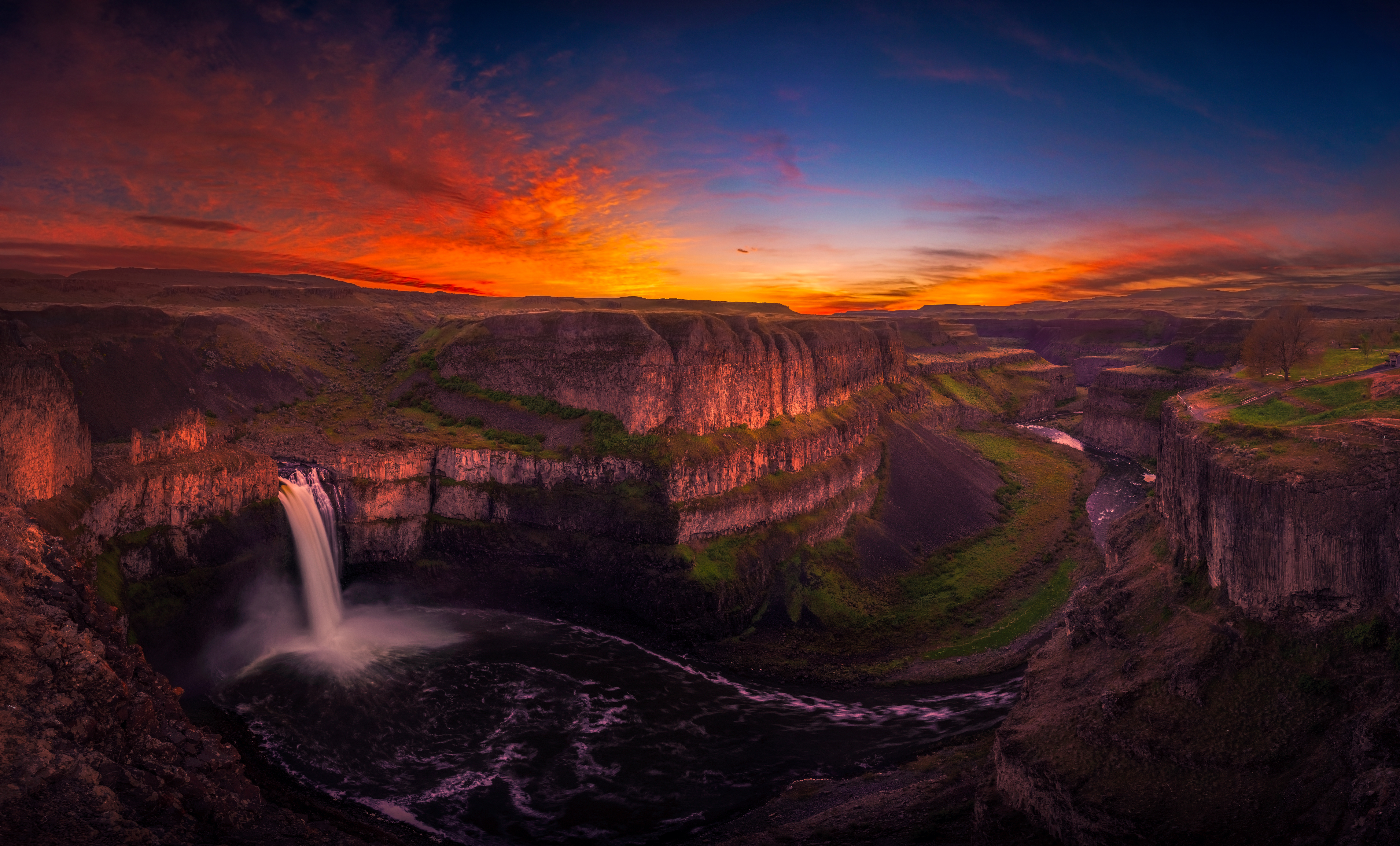 Palouse Falls State Park, Washington at Sunset HD Wallpaper