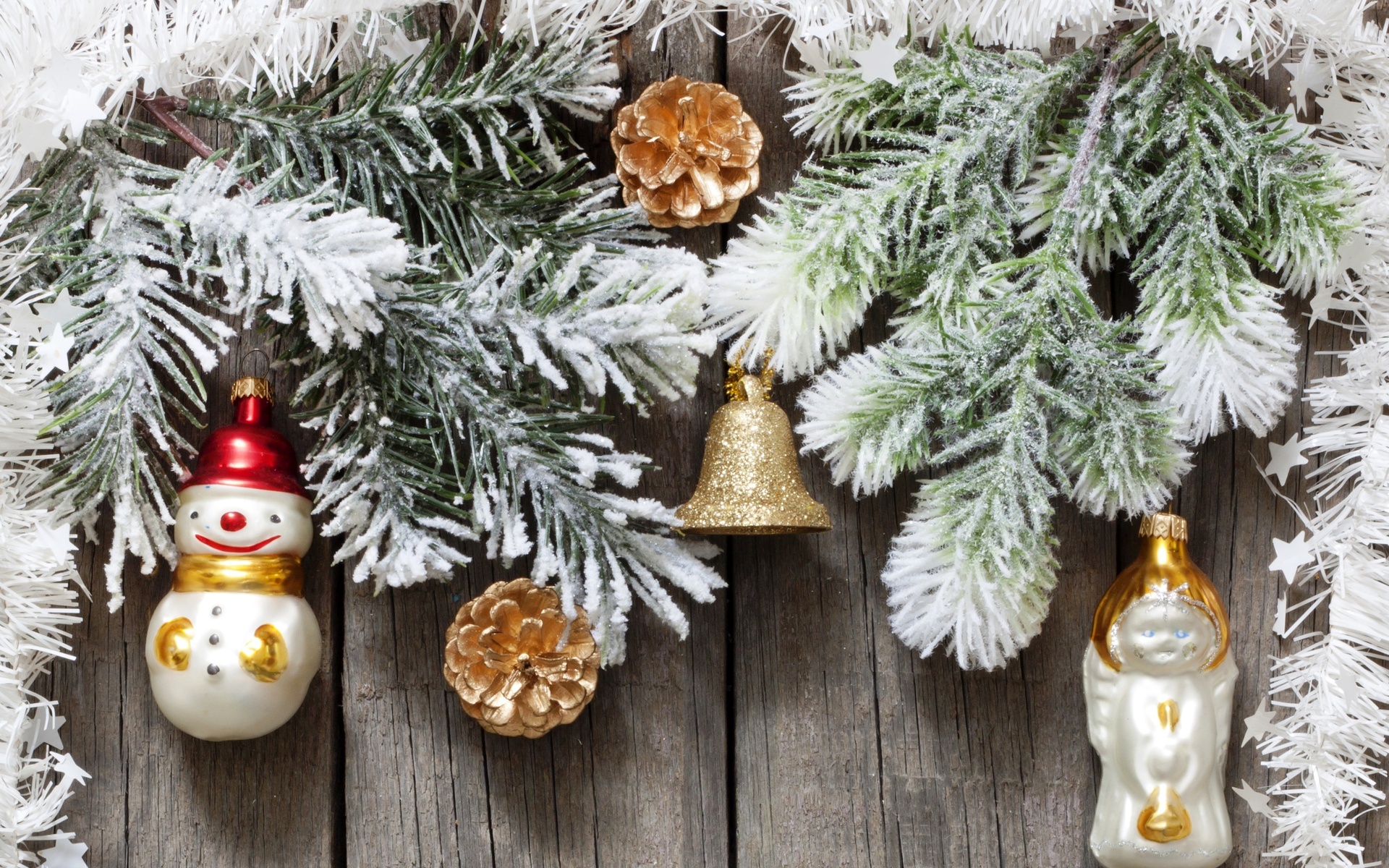Christmas ornaments on a wooden background HD Wallpaper