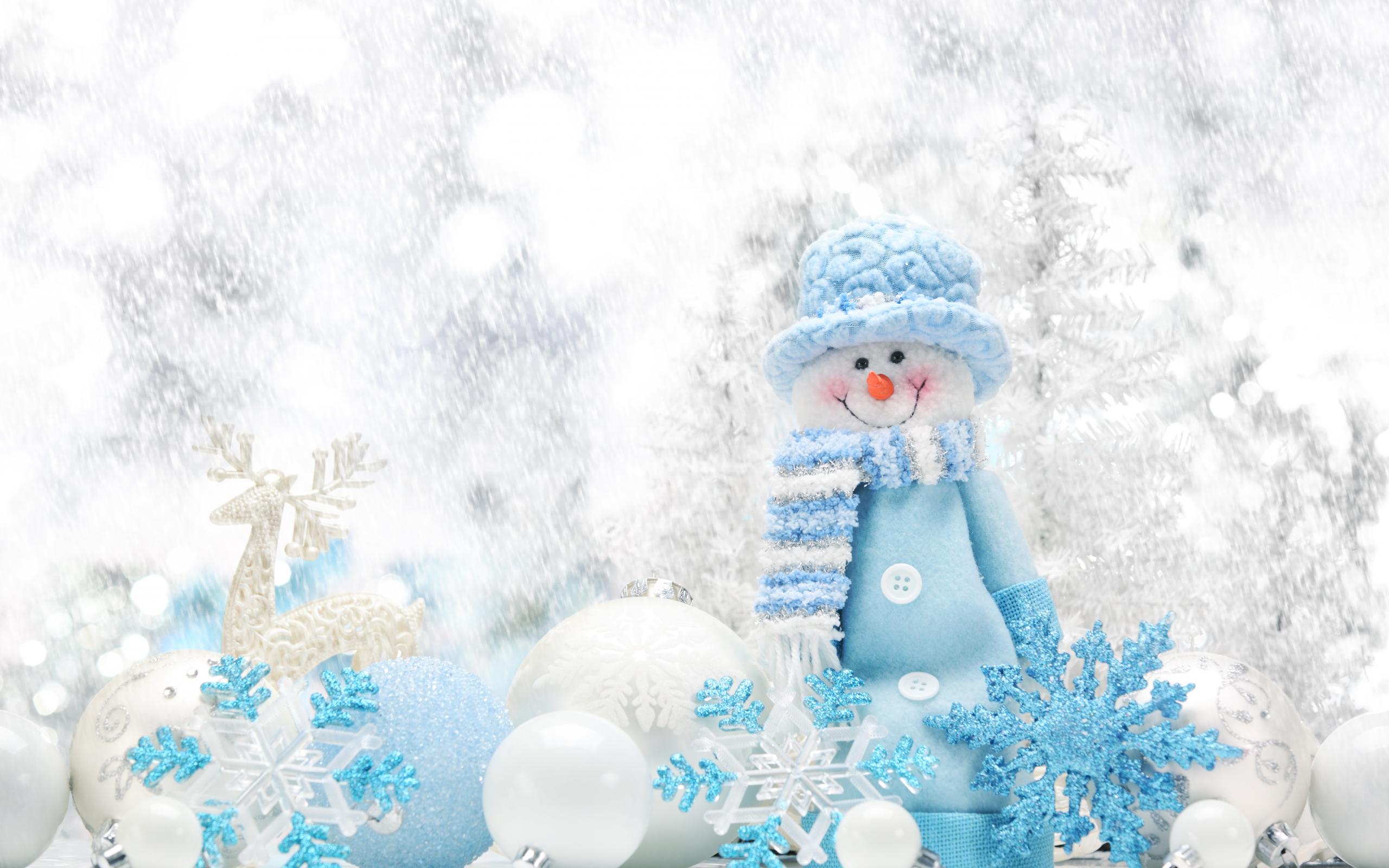Christmas snowman with ornaments and snowflakes HD Wallpaper