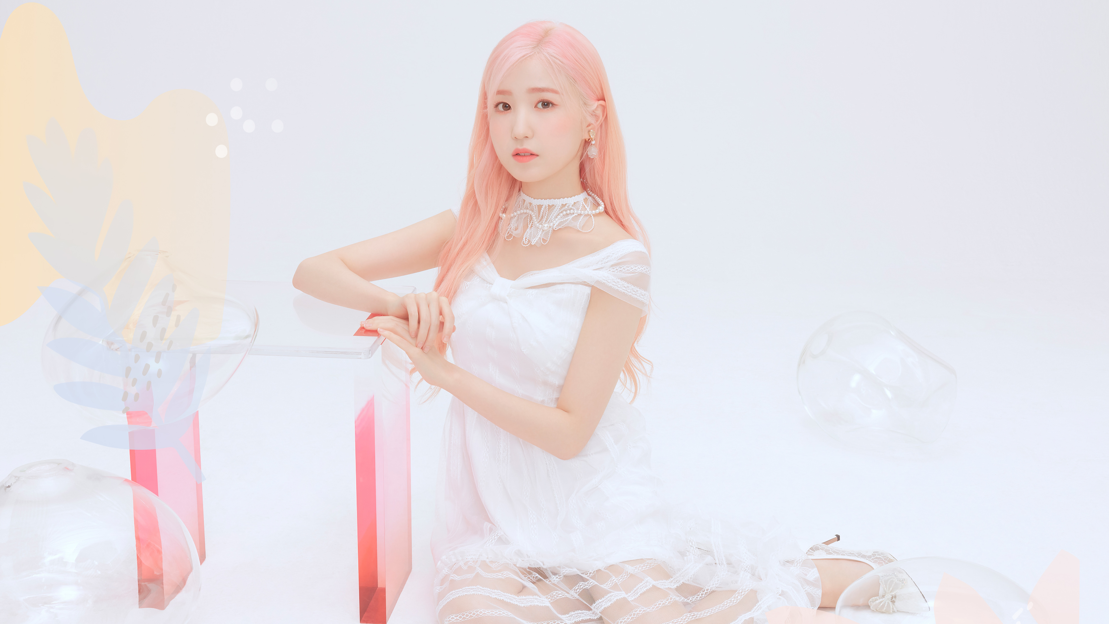 Hitomi from IZ*ONE HD Wallpaper