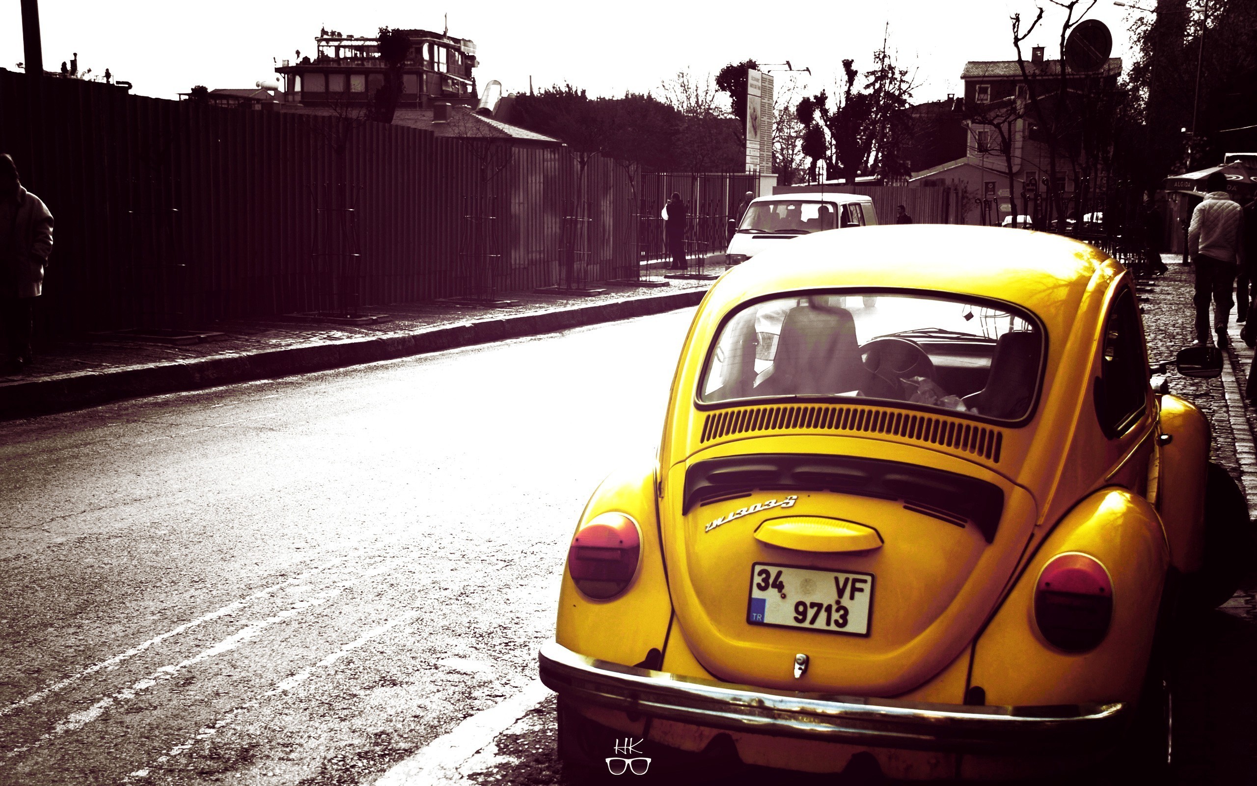 Yellow Volkswagen Beetle on a Street HD Wallpaper