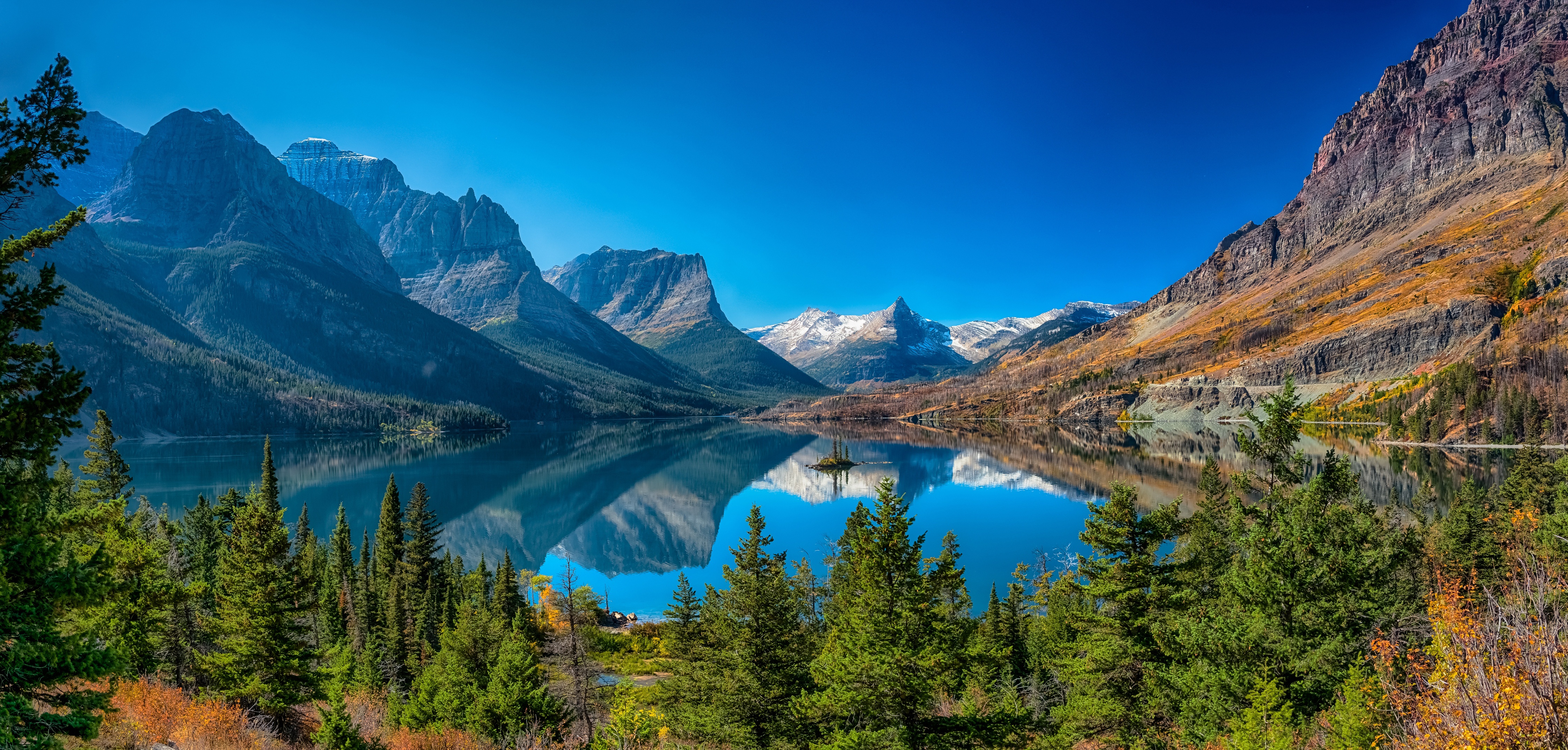 Lake and Mountains Reflection HD Wallpaper