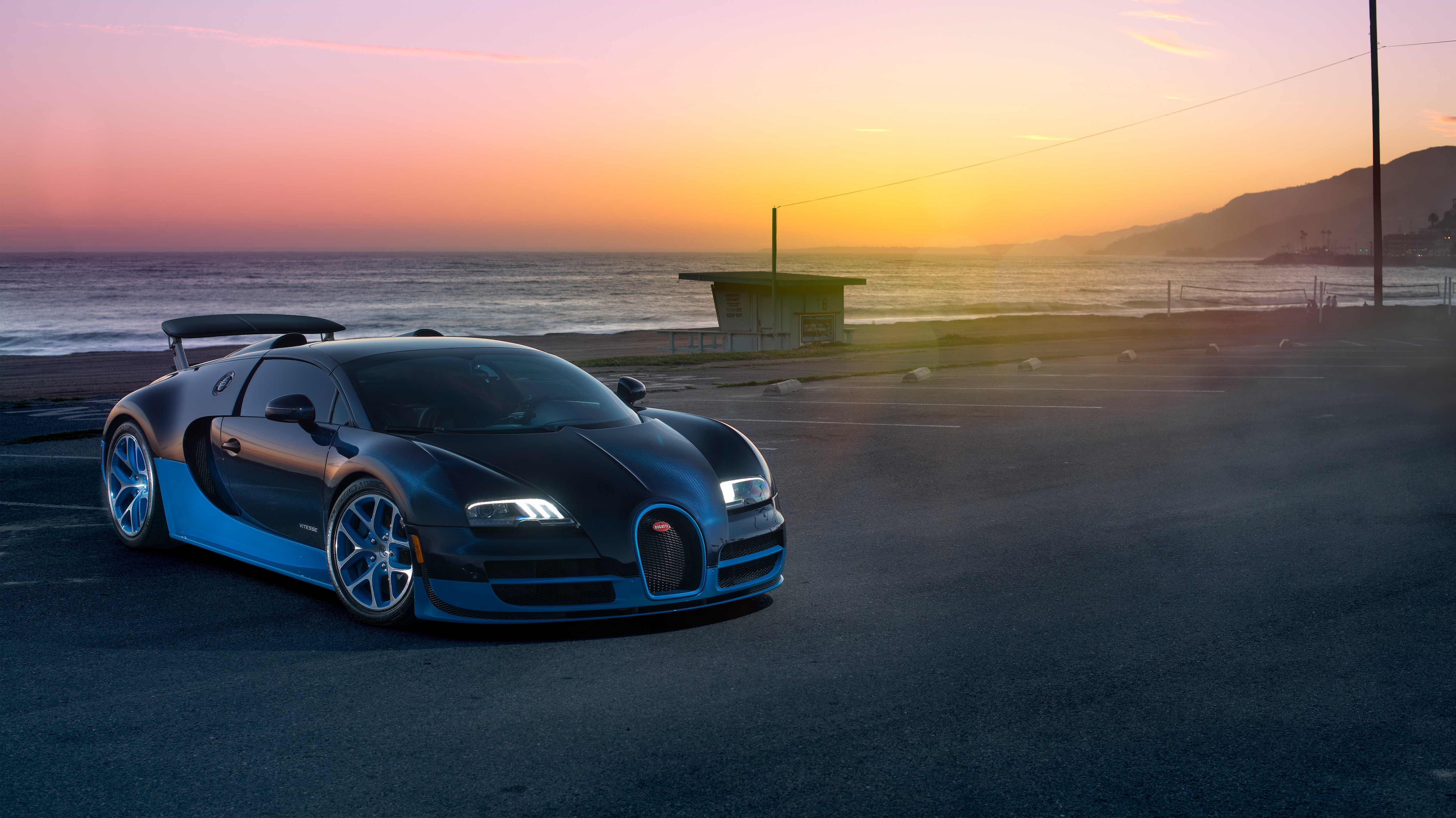 Bugatti Veyron 16.4 Grand Sport Vitesse on beach parking lot HD Wallpaper