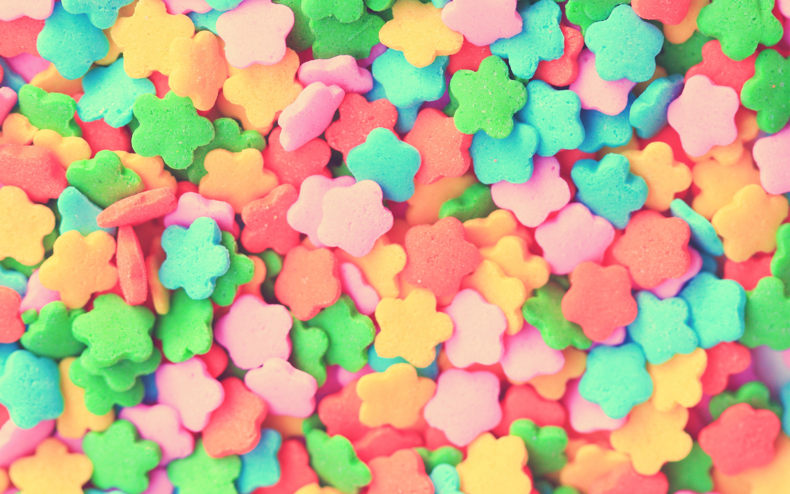 Colorful star-shaped candies HD Wallpaper