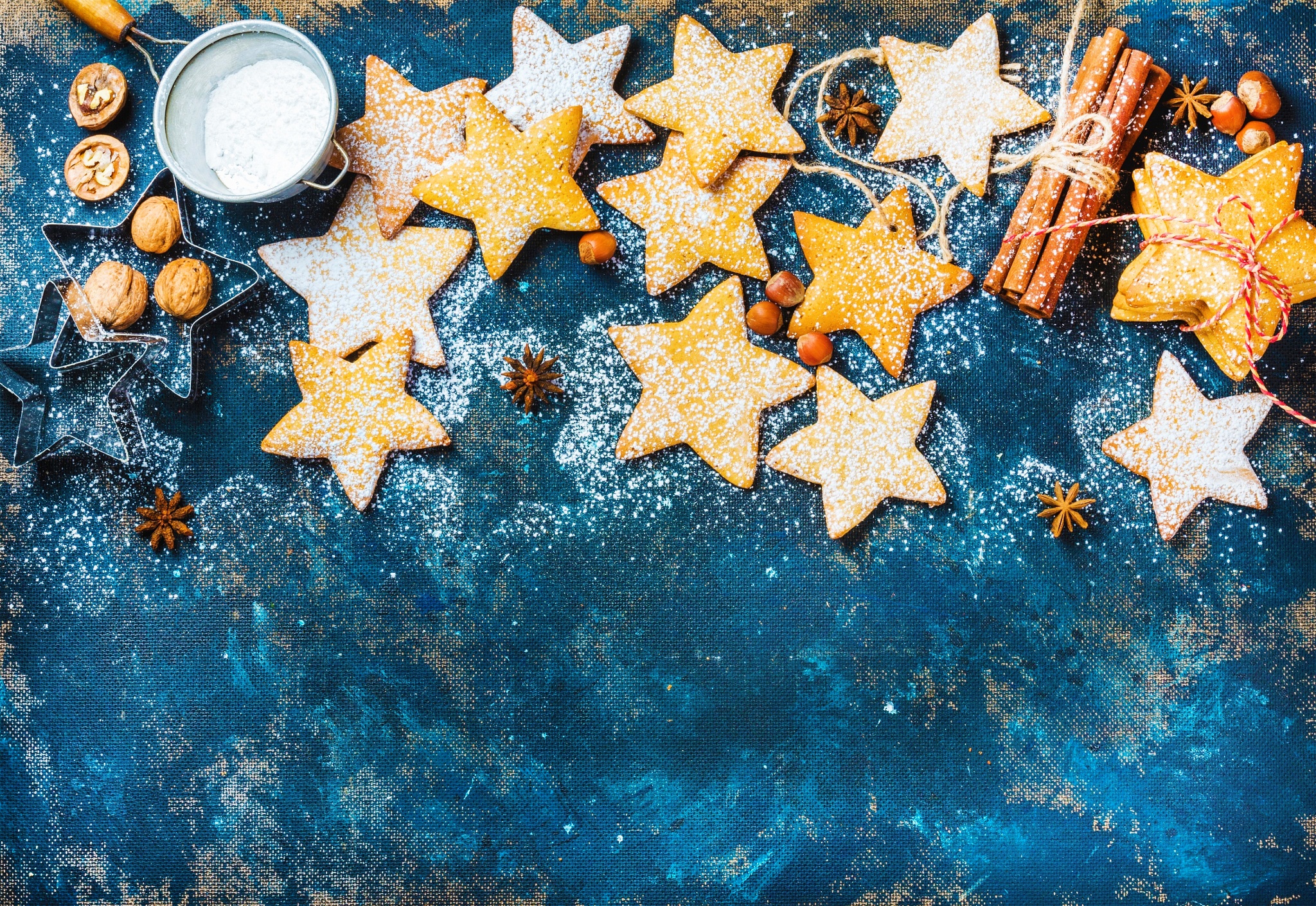 Star-shaped cookies with cinnamon and nuts HD Wallpaper