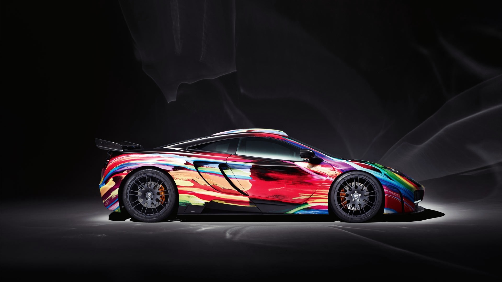 McLaren MP4-12C with abstract art livery HD Wallpaper