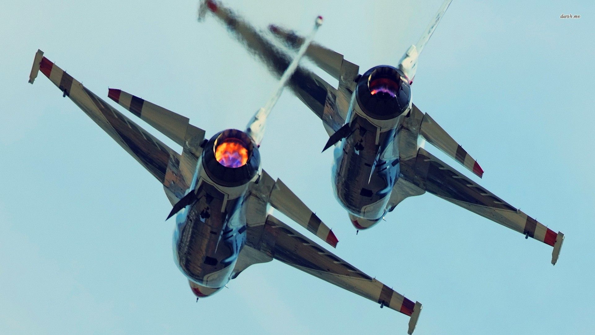 Two fighter jets flying in formation HD Wallpaper