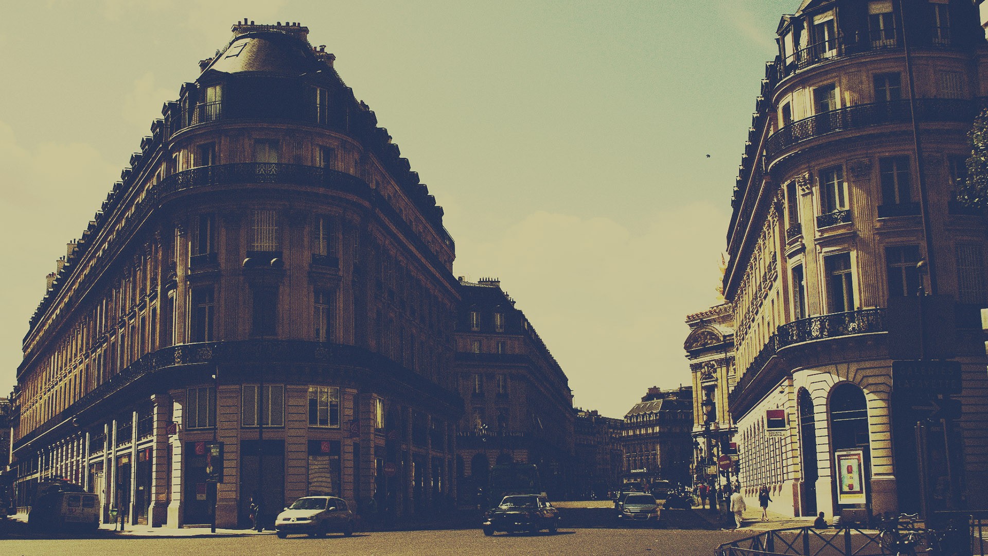 Parisian Architecture and Street Scene HD Wallpaper