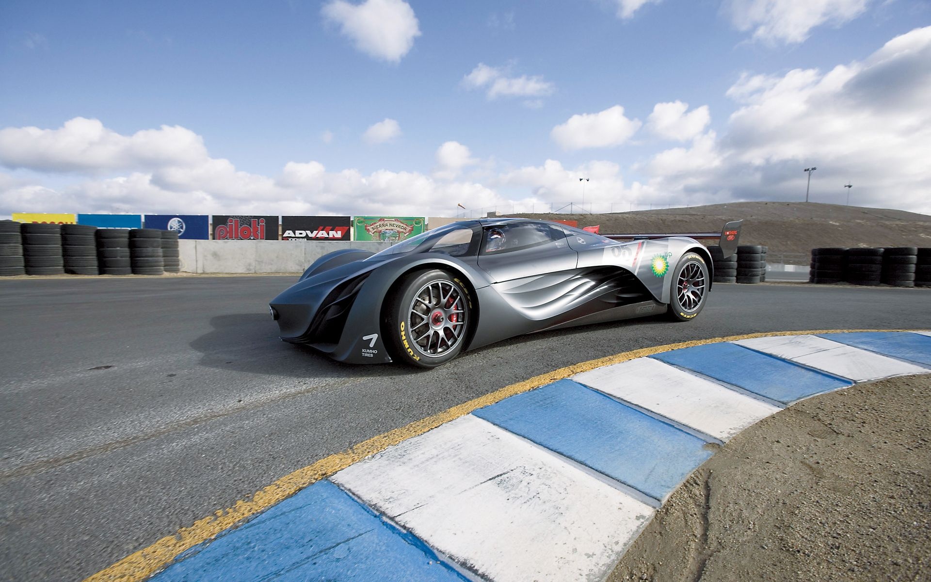 Mazda LM55 Vision Gran Turismo on Racetrack HD Wallpaper