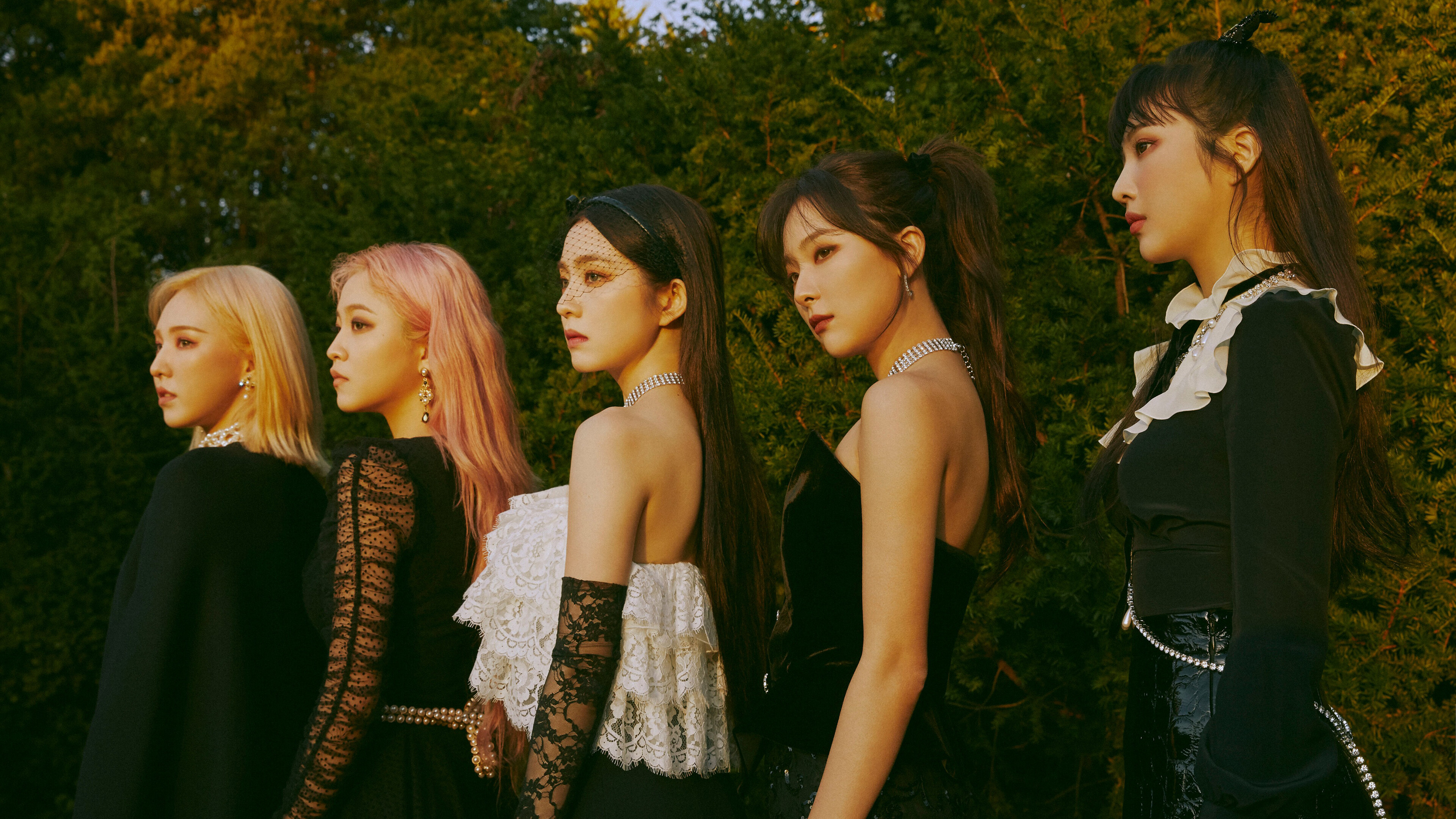 Red Velvet members from Psycho in 4K HD Wallpaper