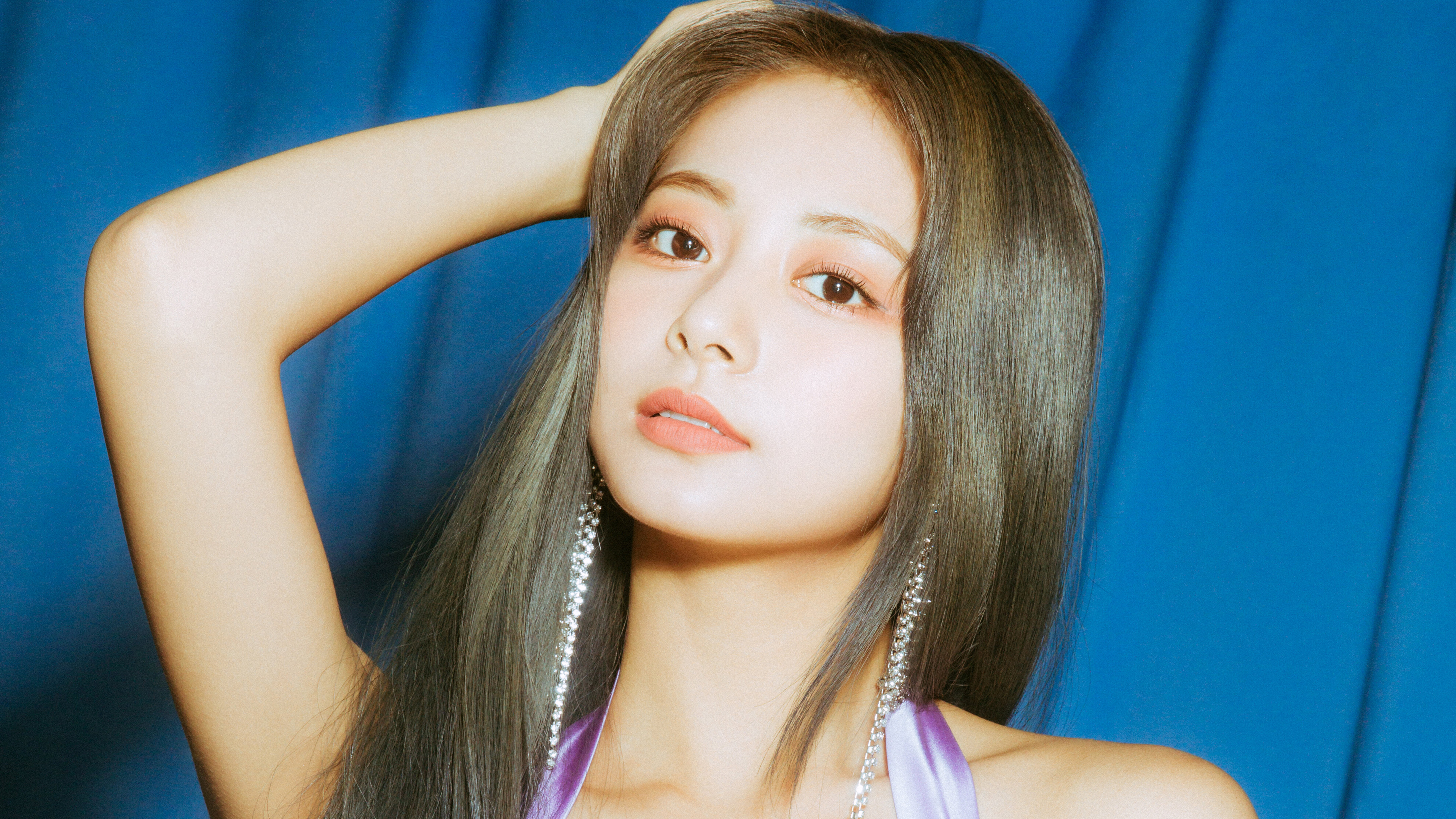Tzuyu from TWICE posing HD Wallpaper