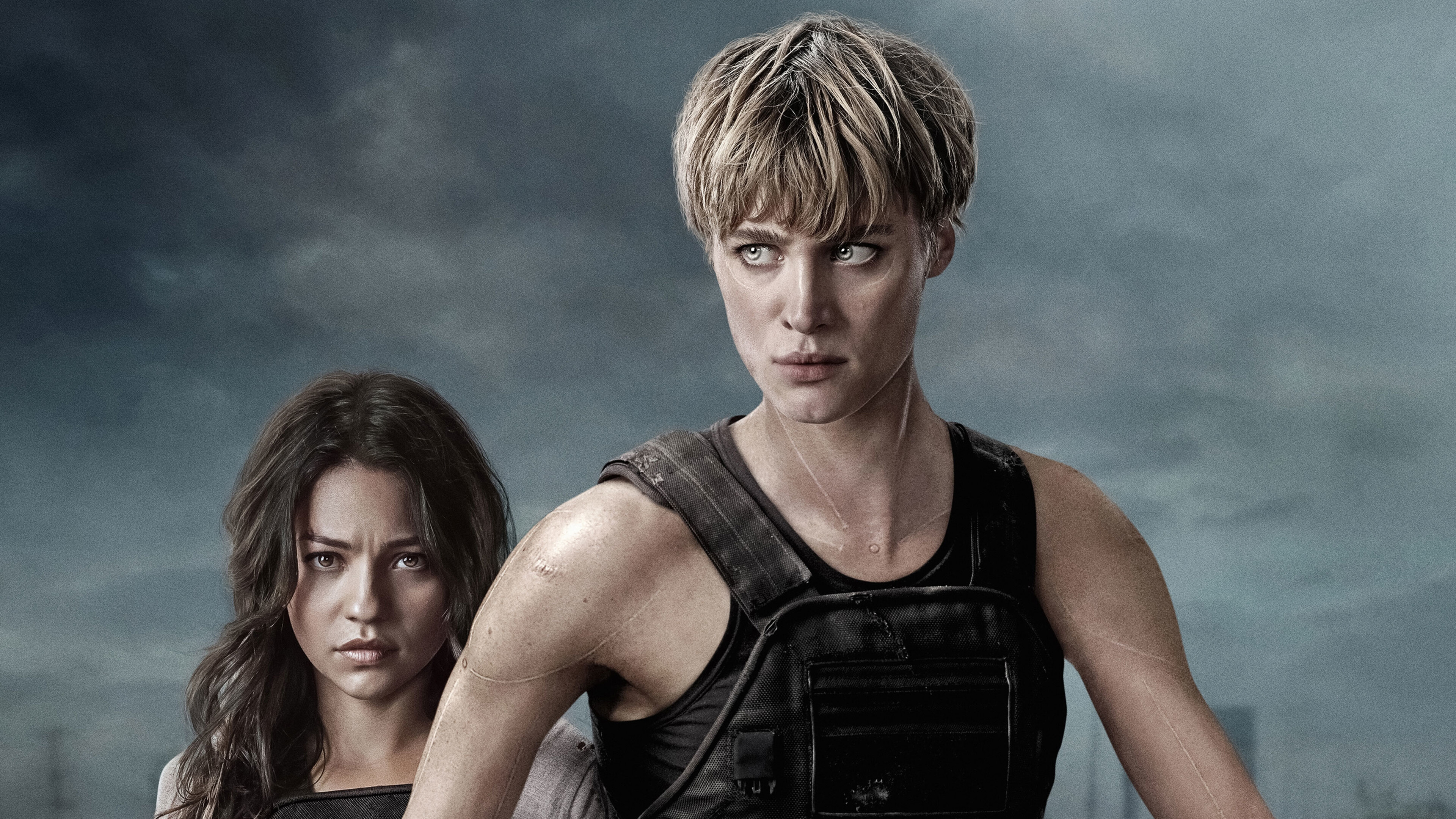 Mackenzie Davis and Natalia Reyes from Terminator: Dark Fate 4K HD Wallpaper