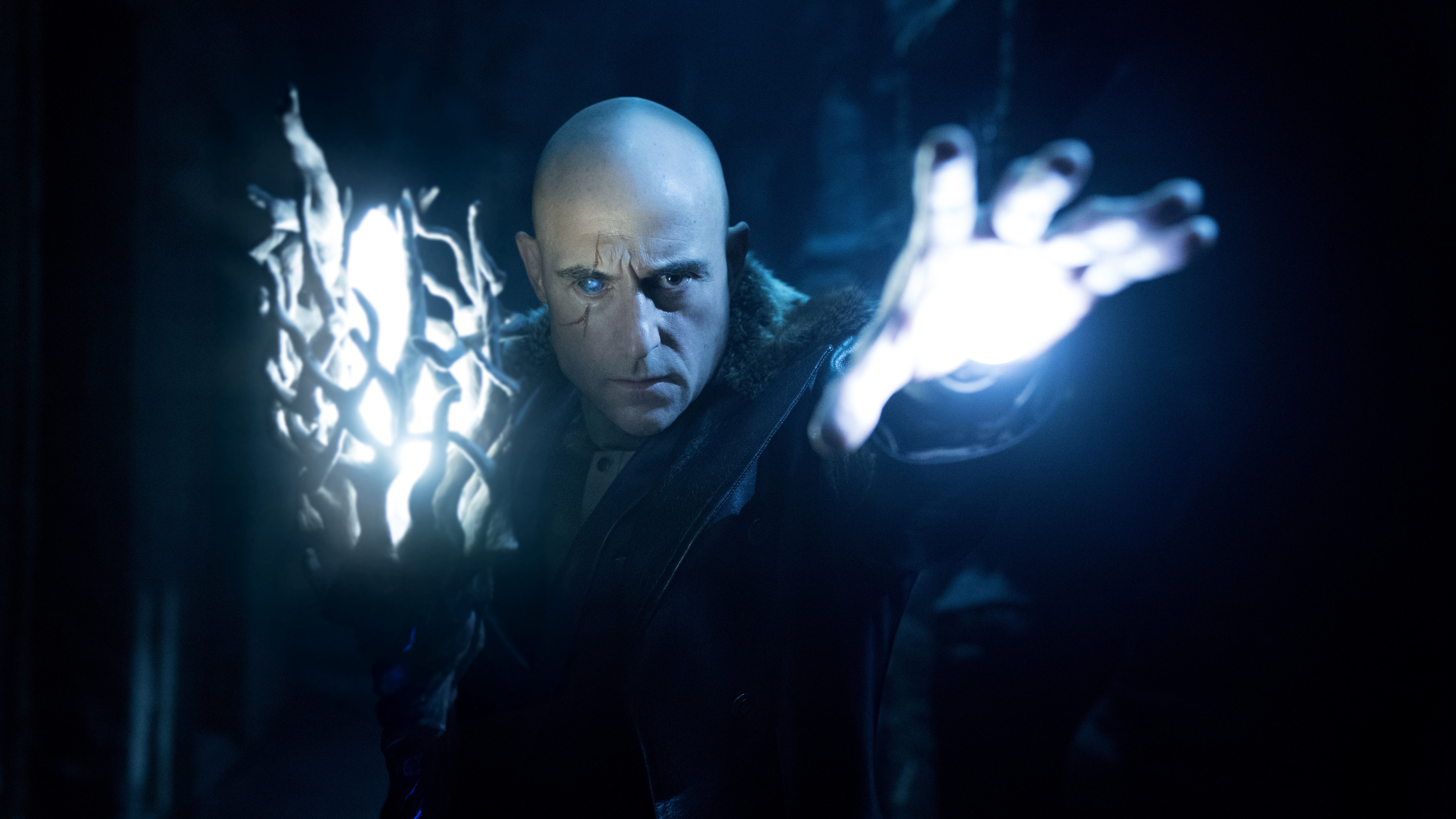 Mark Strong as Doctor Sivana in Shazam! HD Wallpaper