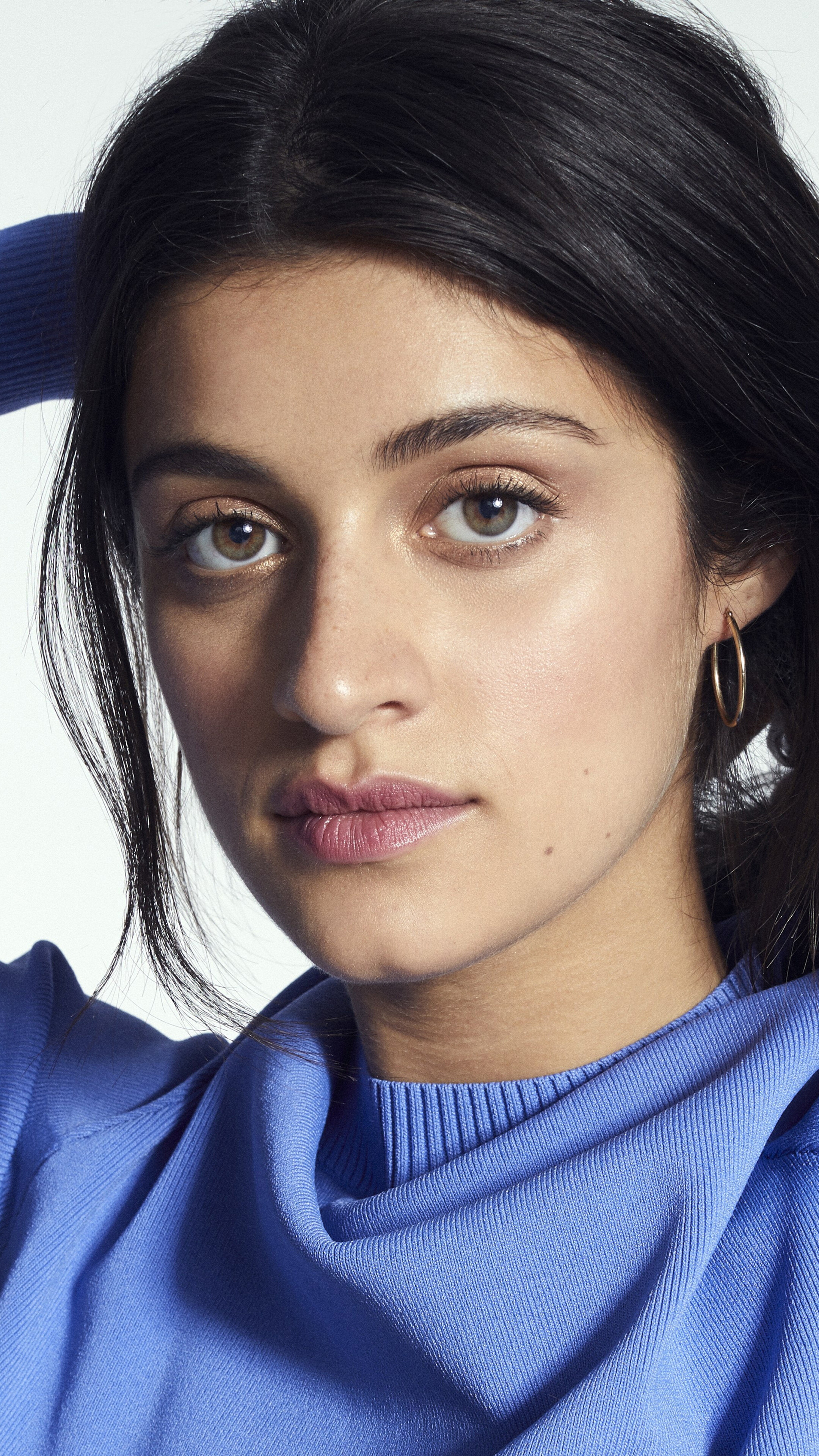 Anya Chalotra HD Phone Wallpaper
