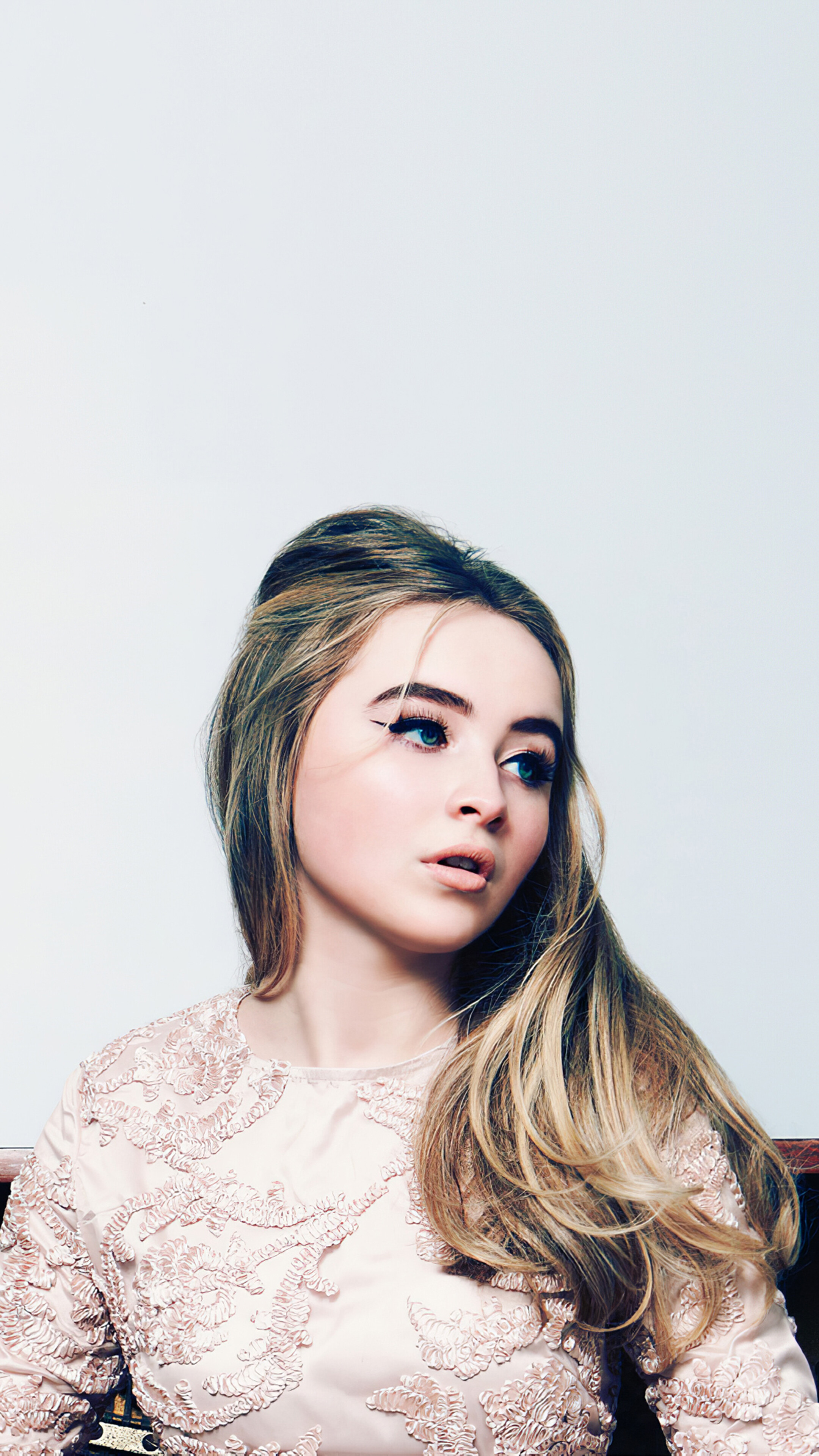 Sabrina Carpenter 4K HD Phone Wallpaper