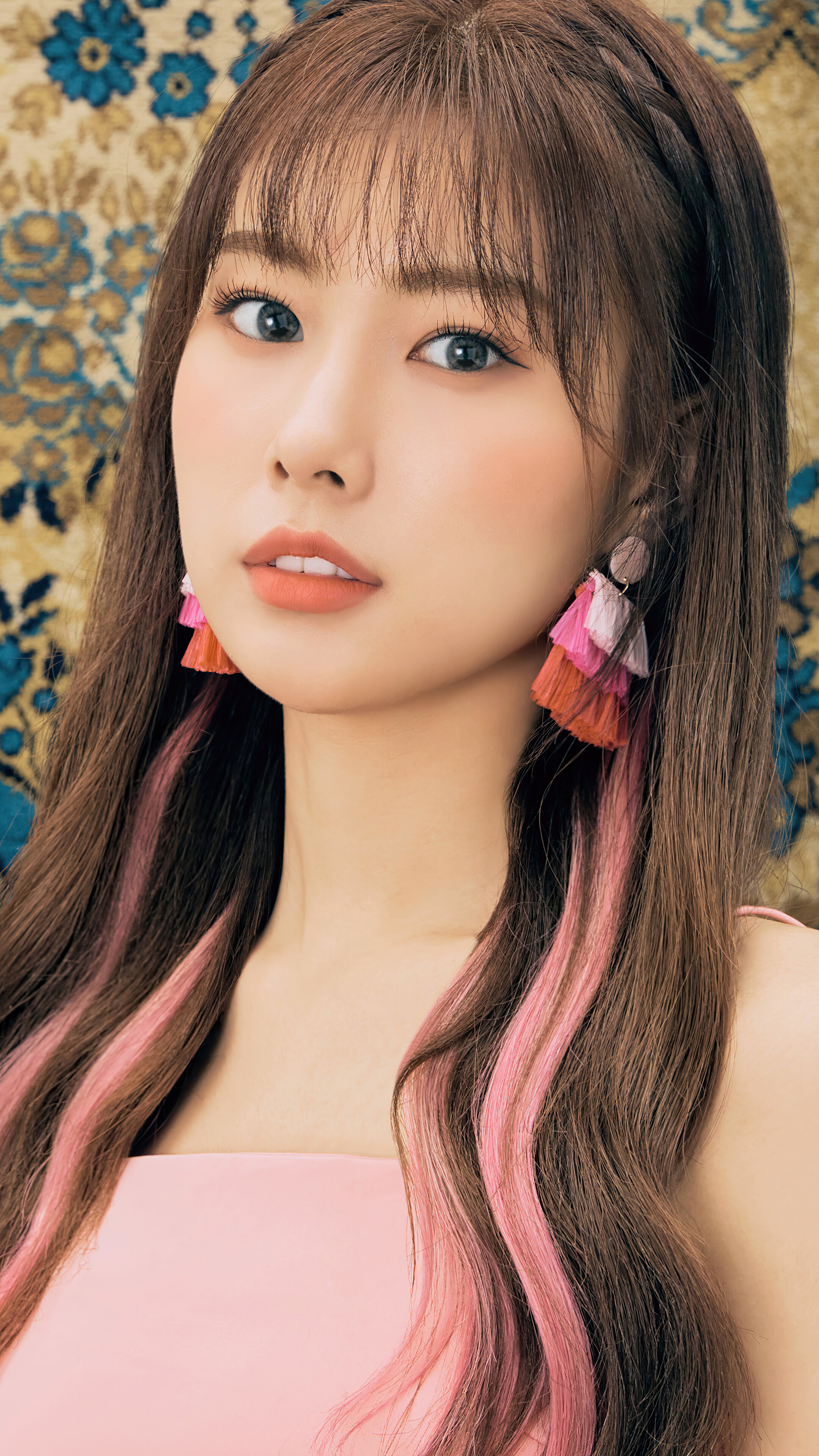 Kang Hyewon from IZ*ONE HD Phone Wallpaper