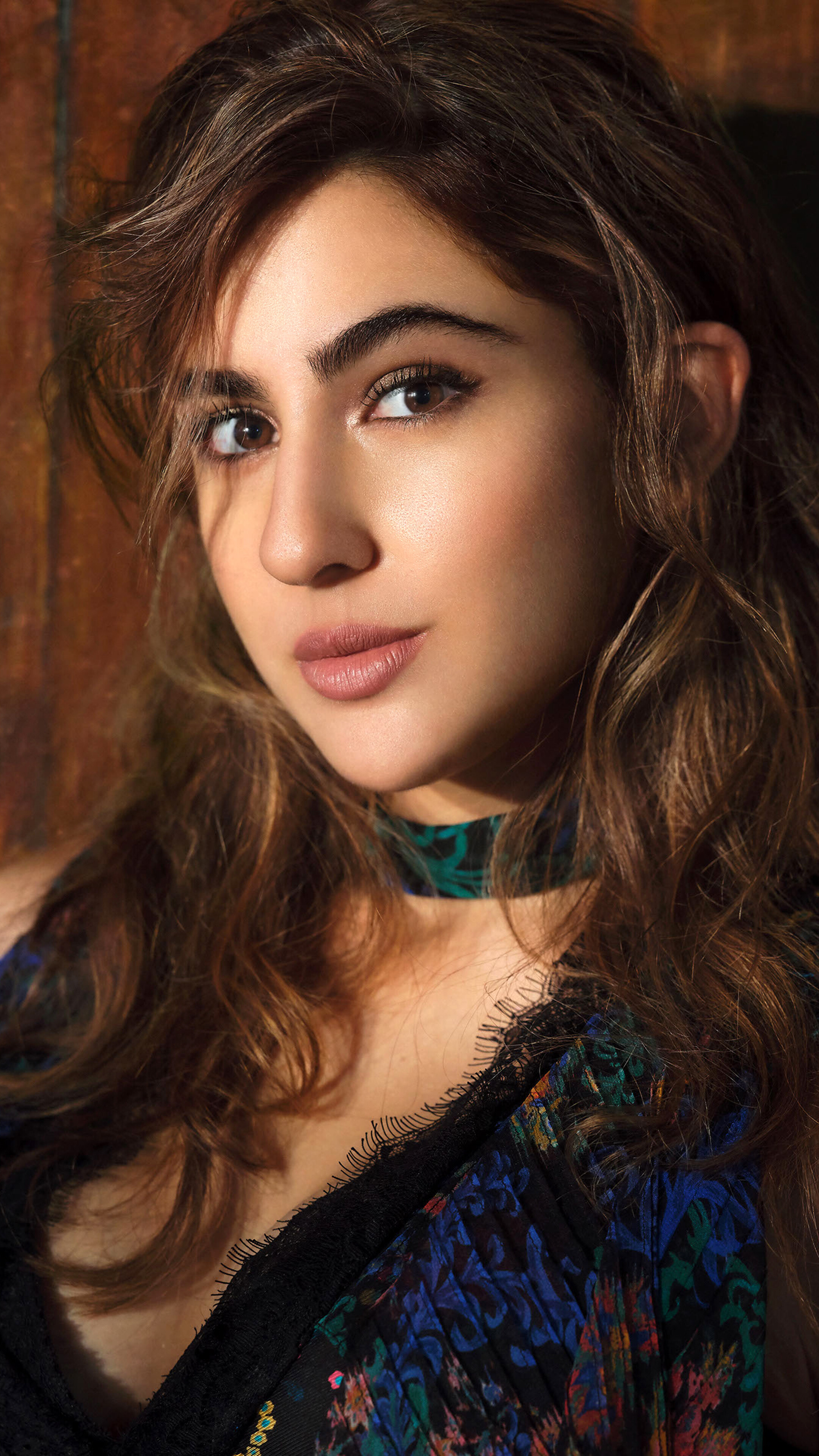 Sara Ali Khan 4K HD Phone Wallpaper
