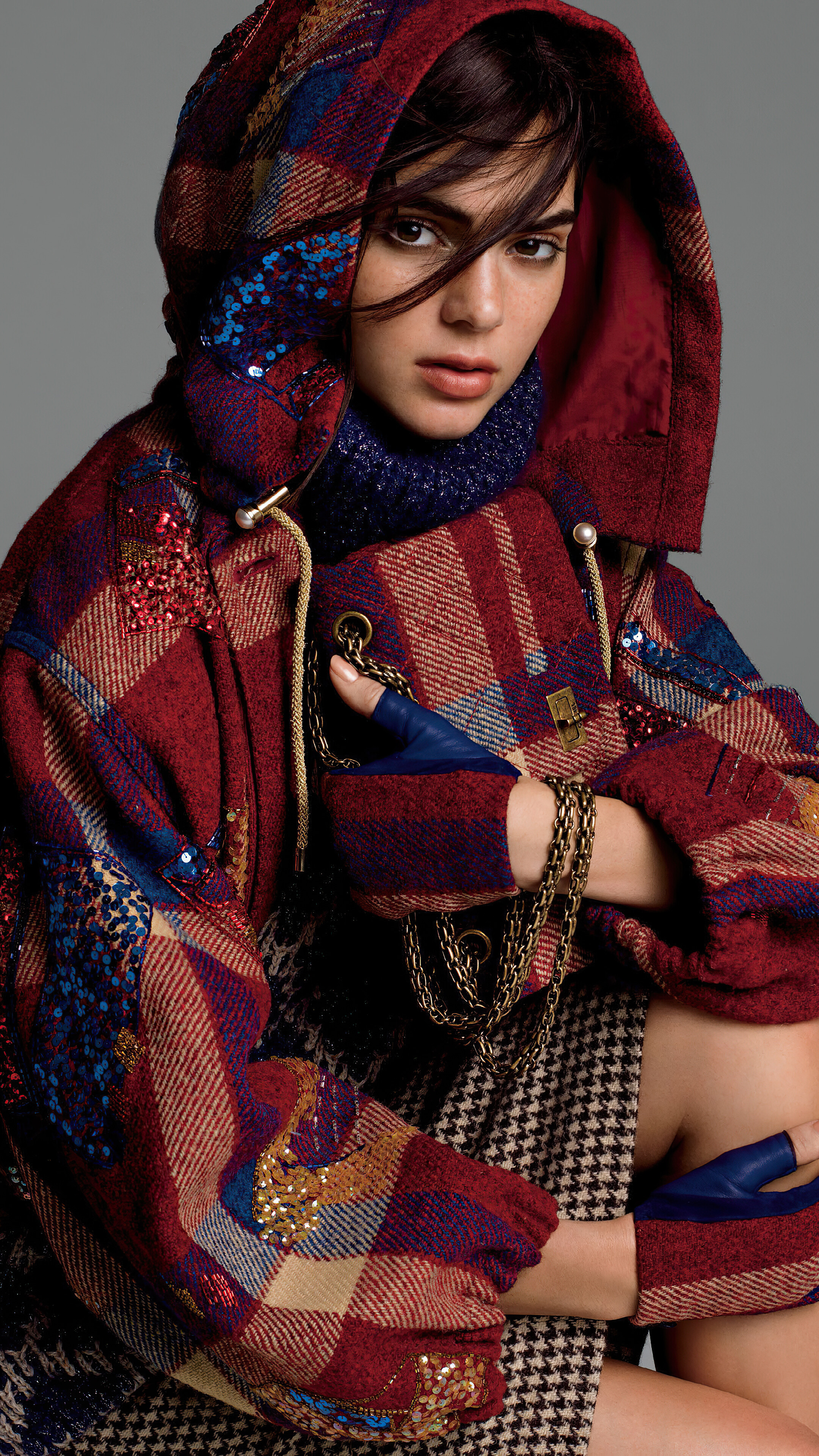 Kendall Jenner in a plaid coat with sequins HD Phone Wallpaper