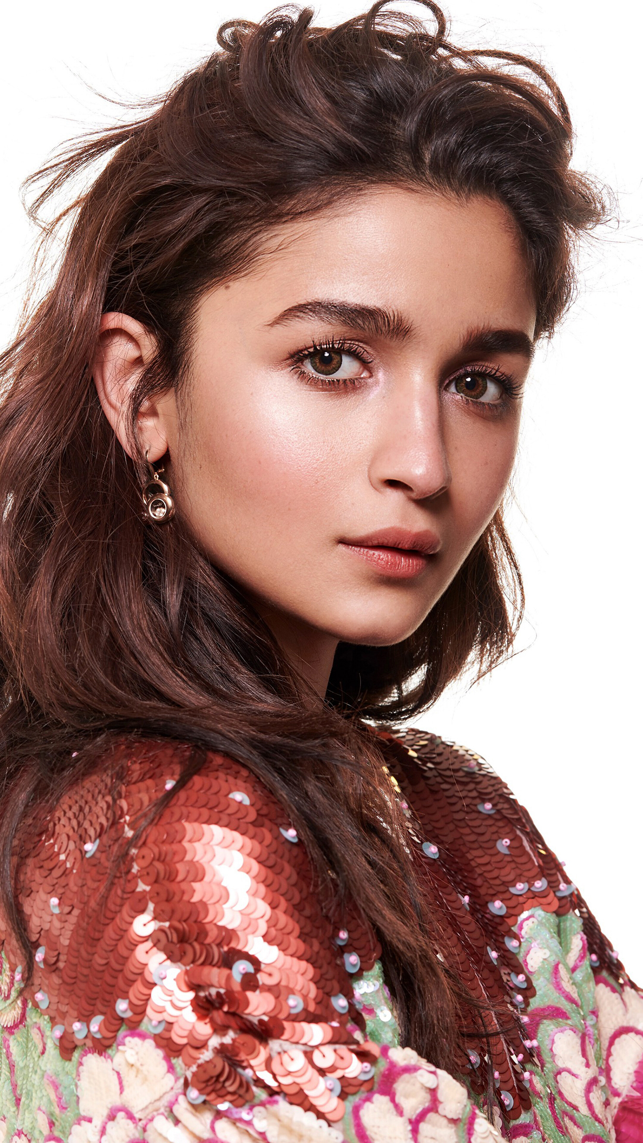 Alia Bhatt HD Phone Wallpaper