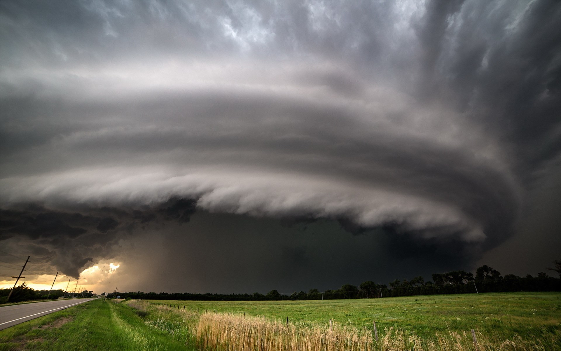 Supercell storm cloud over a rural landscape HD Wallpaper