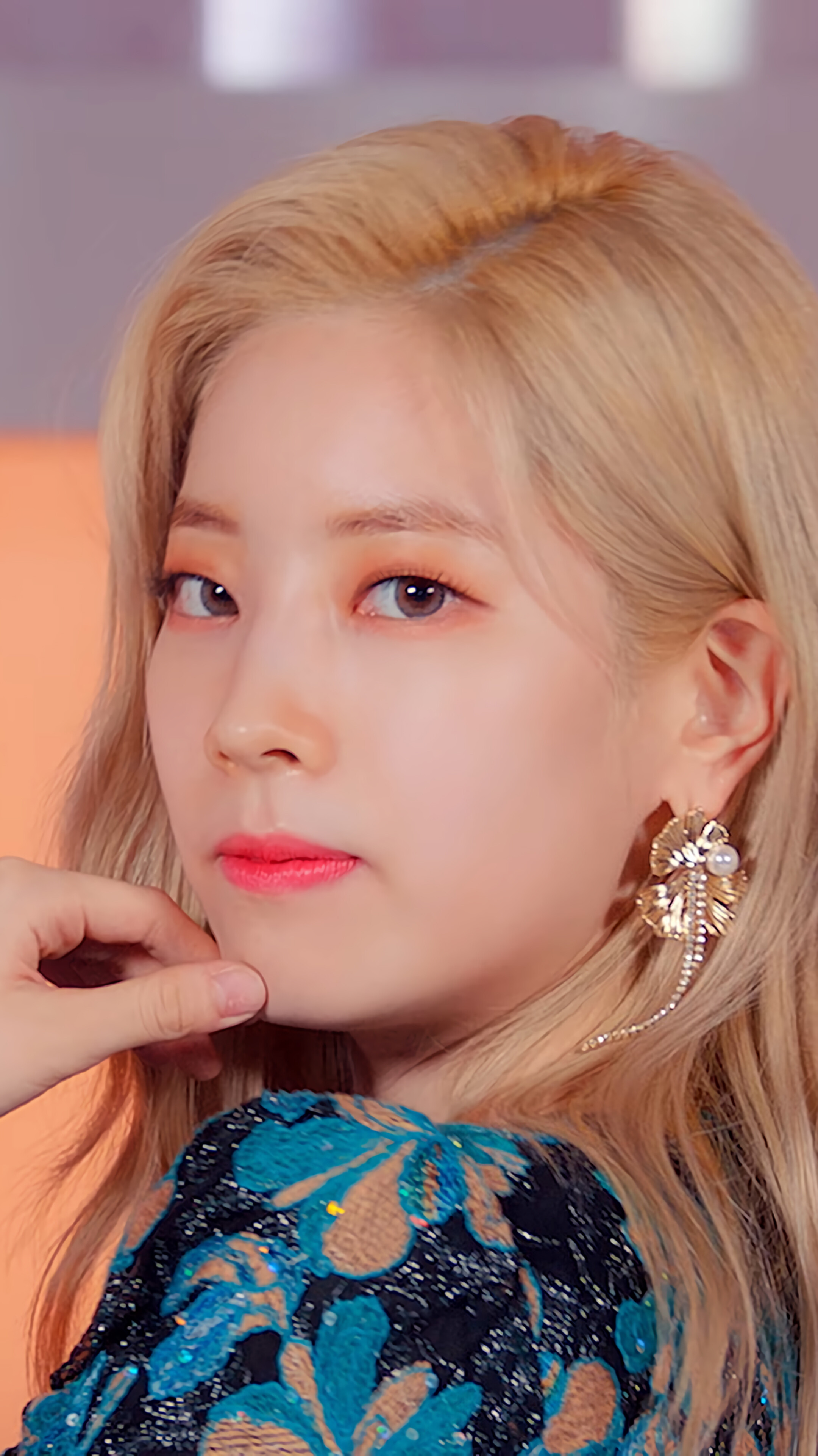 Dahyun from TWICE HD Phone Wallpaper