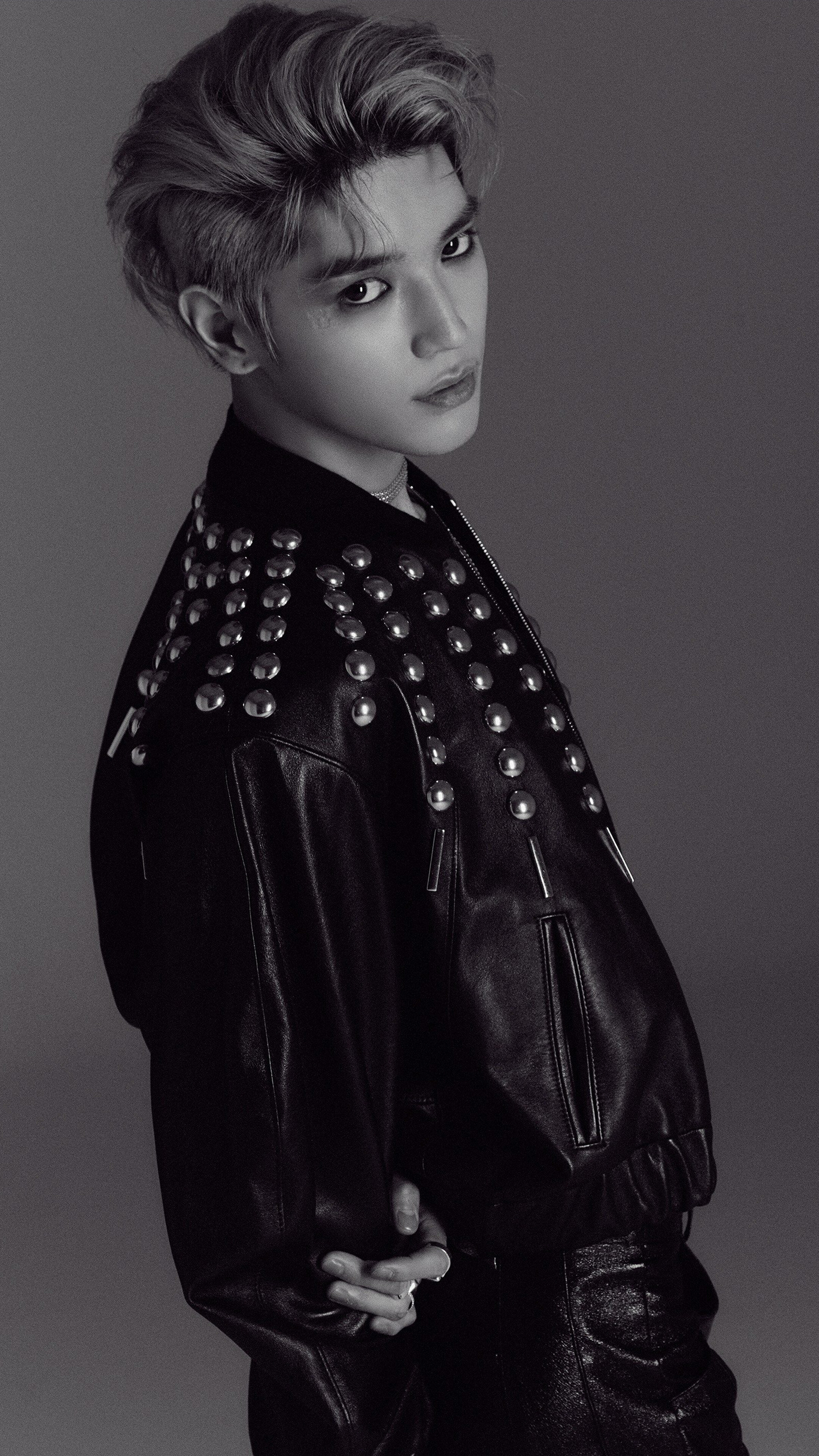 Taeyong from SuperM in Jopping 4K HD Phone Wallpaper