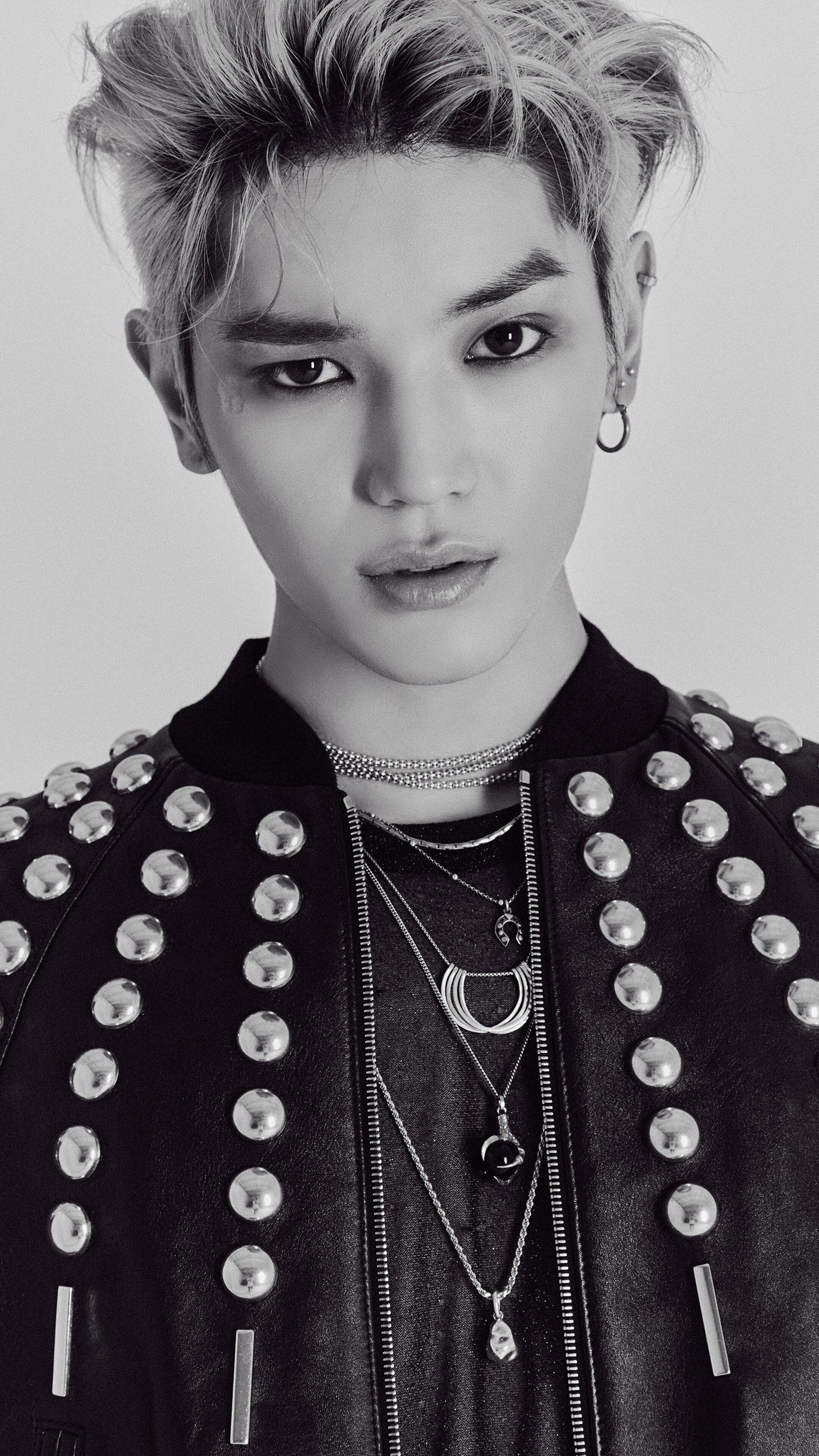 Taeyong from SuperM HD Phone Wallpaper