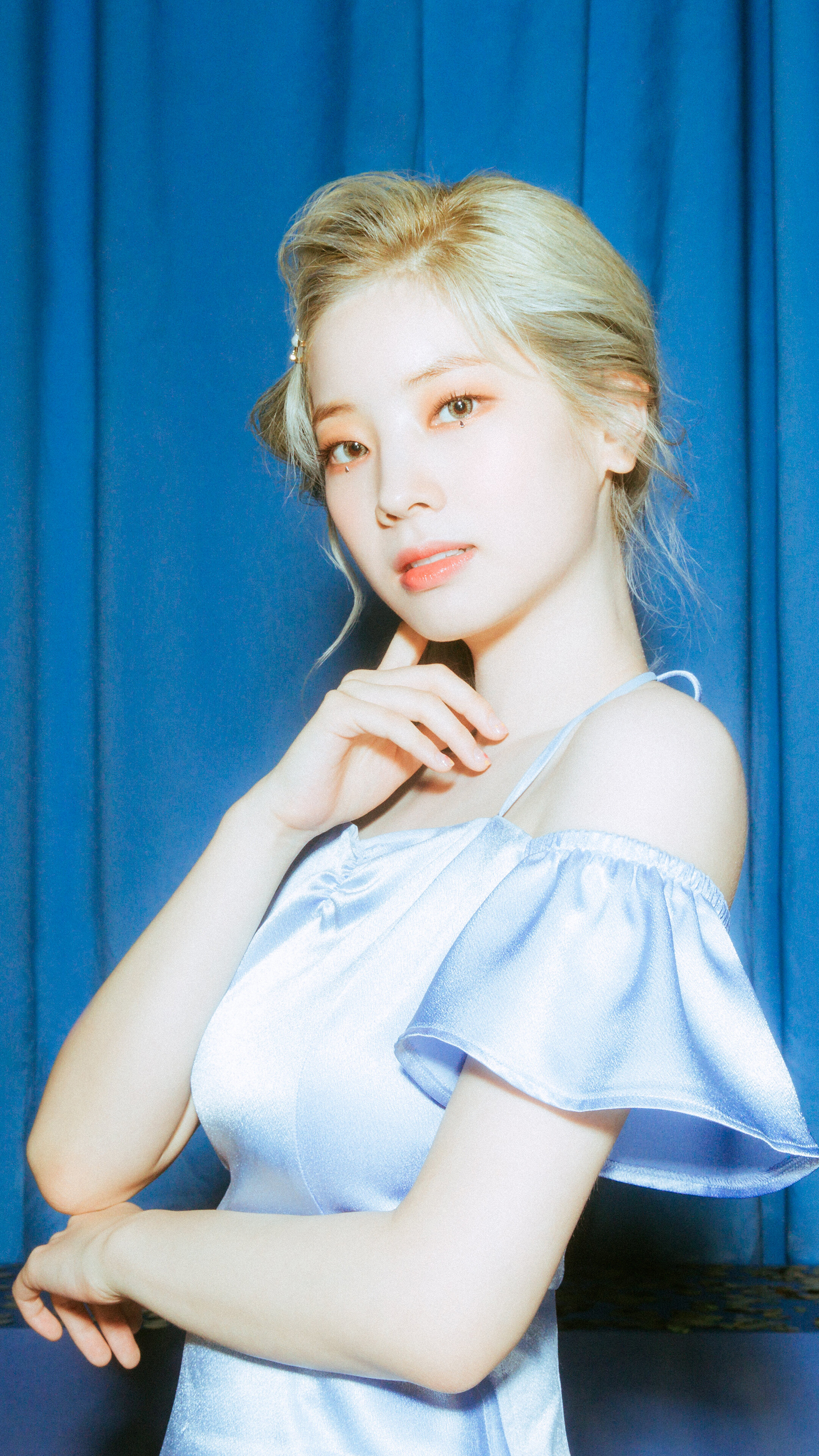 Dahyun from TWICE in Feel Special HD Phone Wallpaper