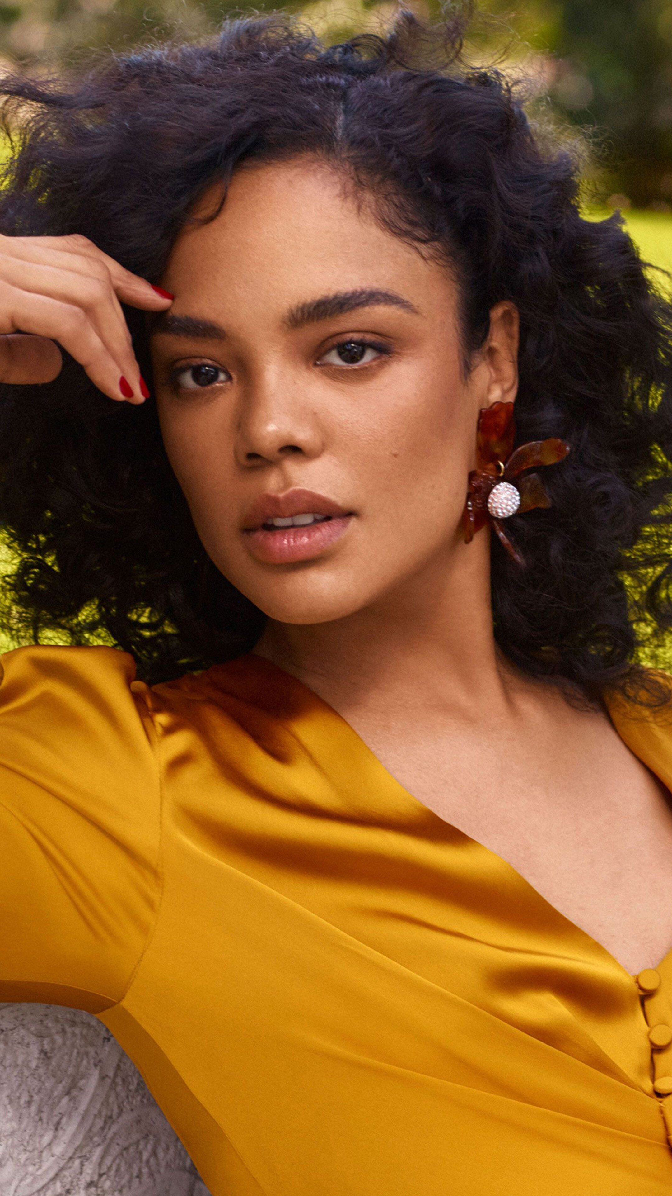Tessa Thompson 4K HD Phone Wallpaper