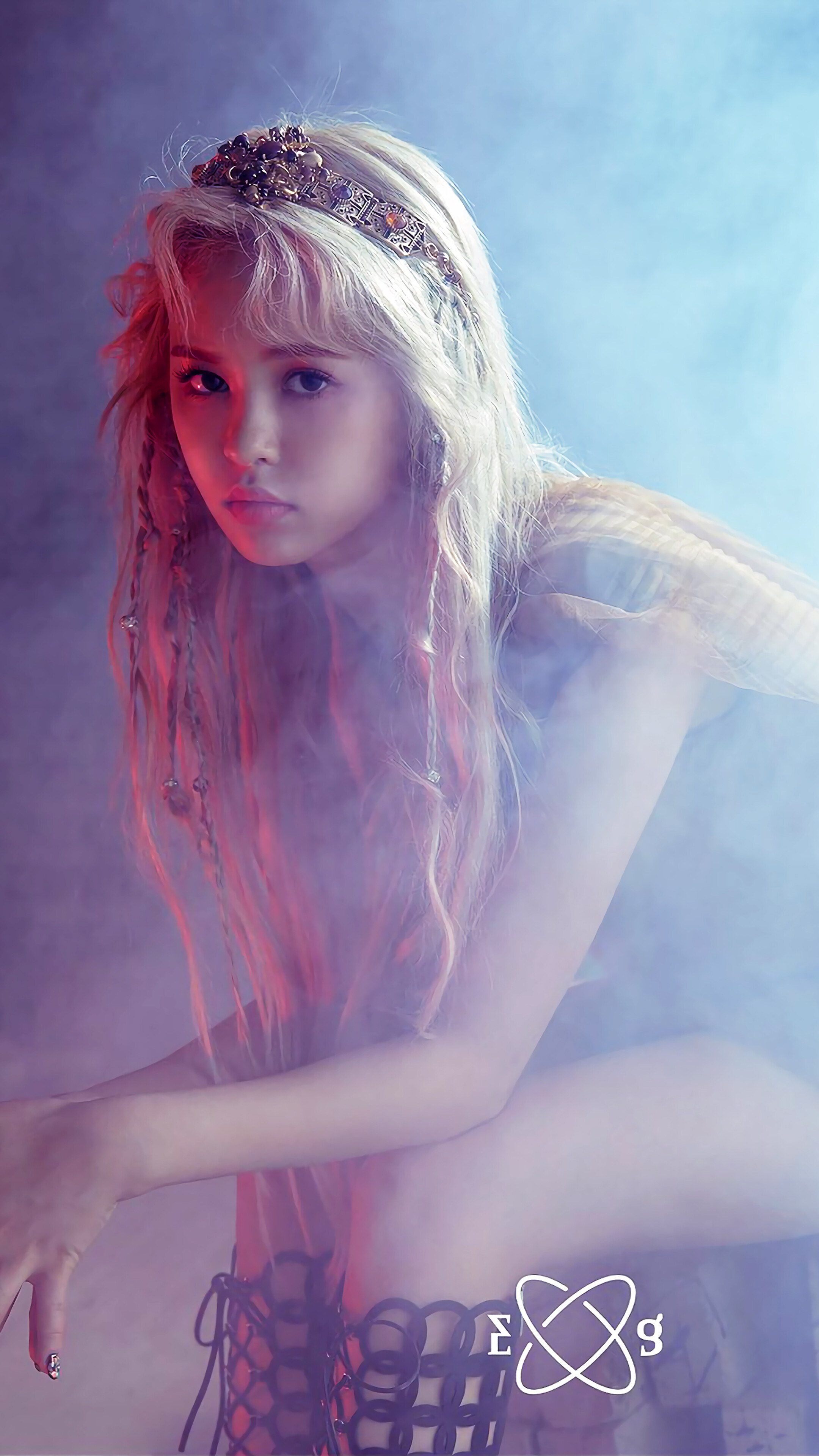 E:U from EVERGLOW 4K HD Phone Wallpaper