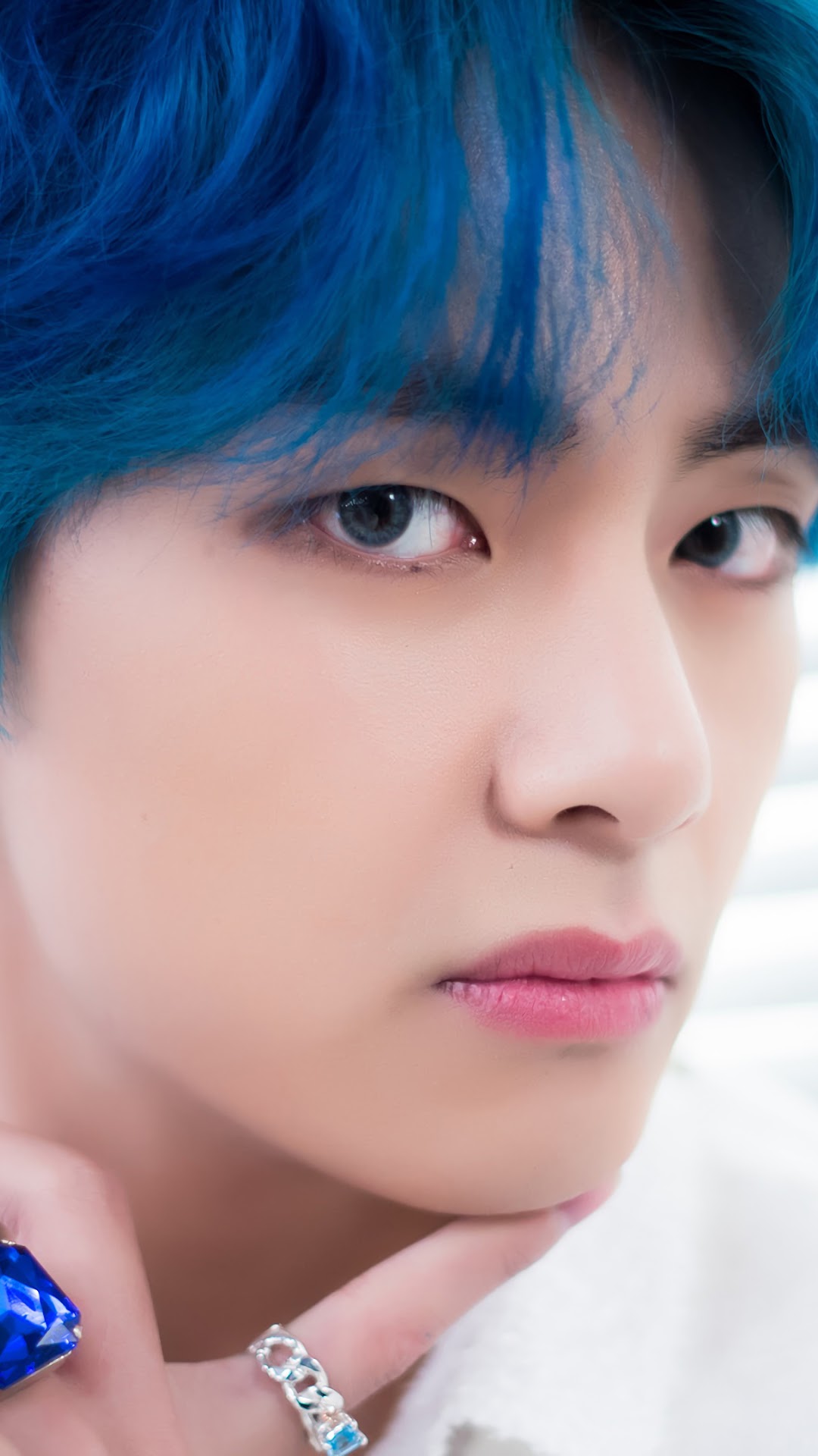V BTS Boy With Luv HD Phone Wallpaper