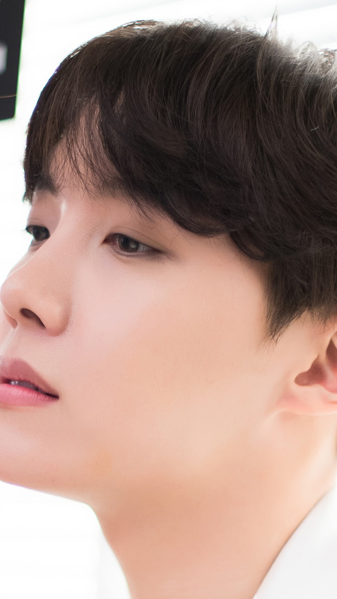 J-Hope BTS Boy With Luv HD Phone Wallpaper