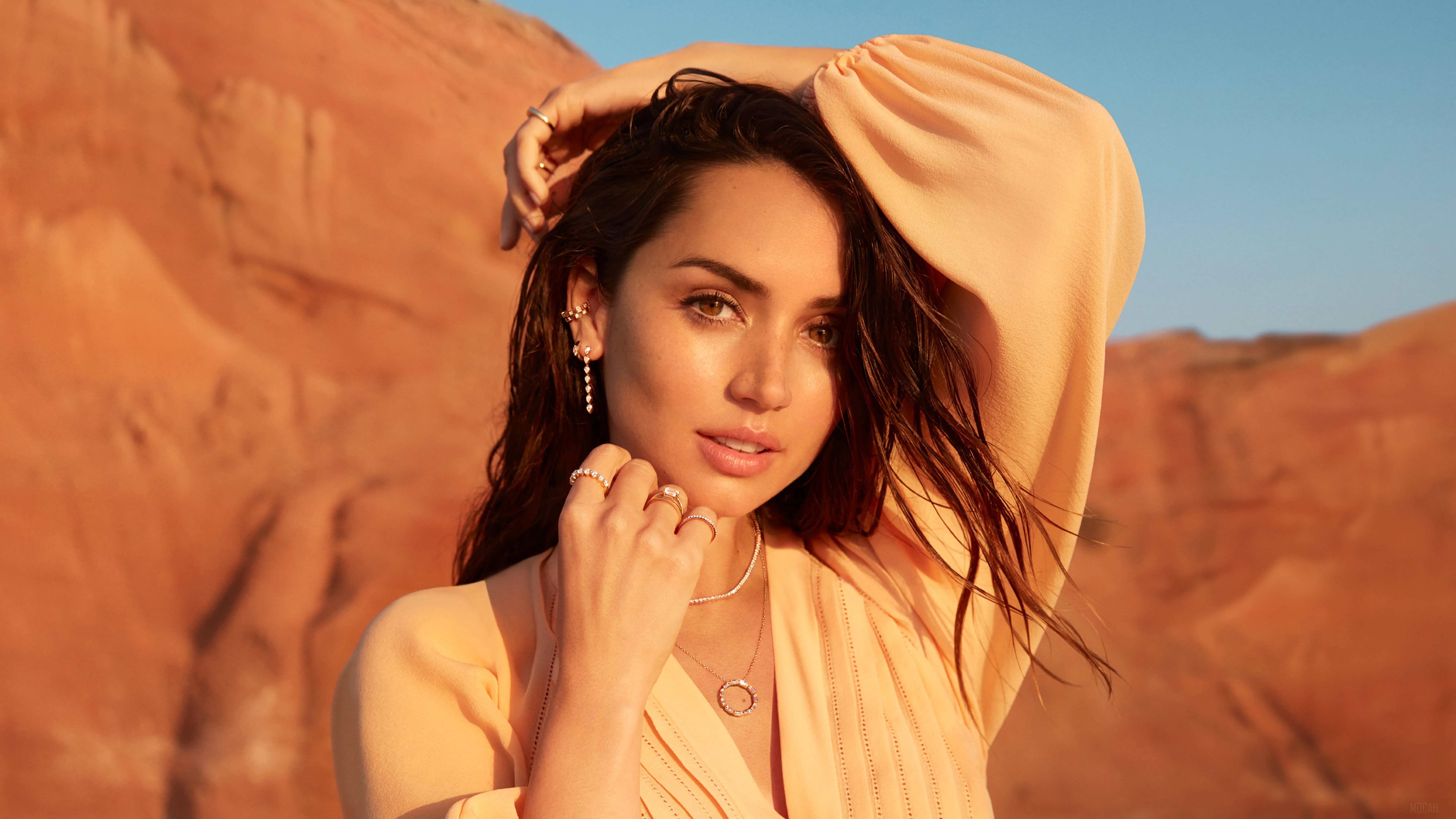 Ana de Armas in Warm Desert Photoshoot 4K HD Wallpaper