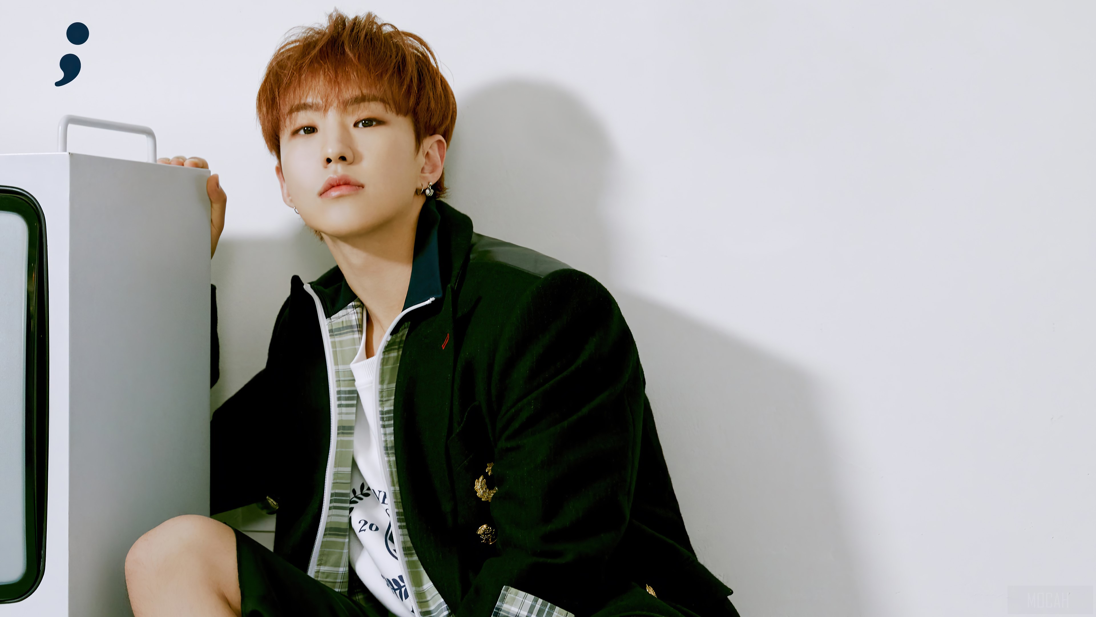 Hoshi from Seventeen posing with a semicolon graphic HD Wallpaper