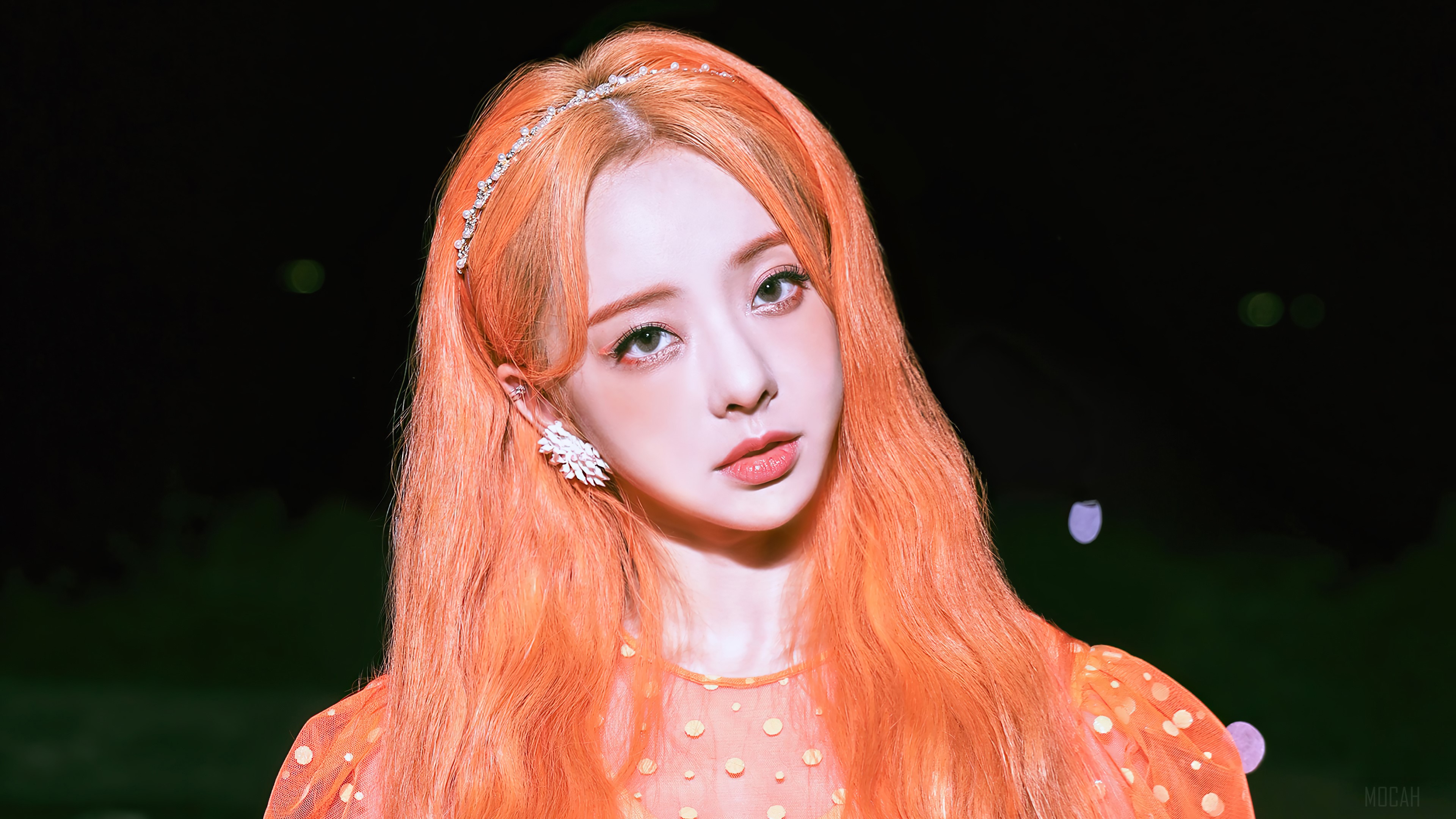 Vivi from Loona wearing an orange dress and headband HD Wallpaper