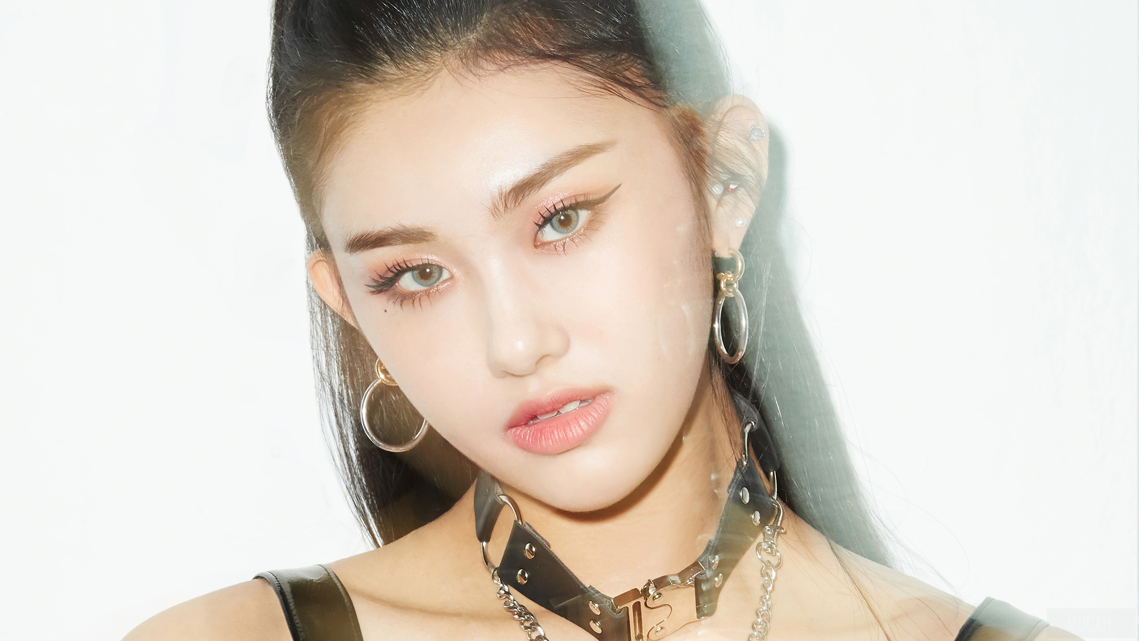 Aisha from EVERGLOW 4K HD Wallpaper