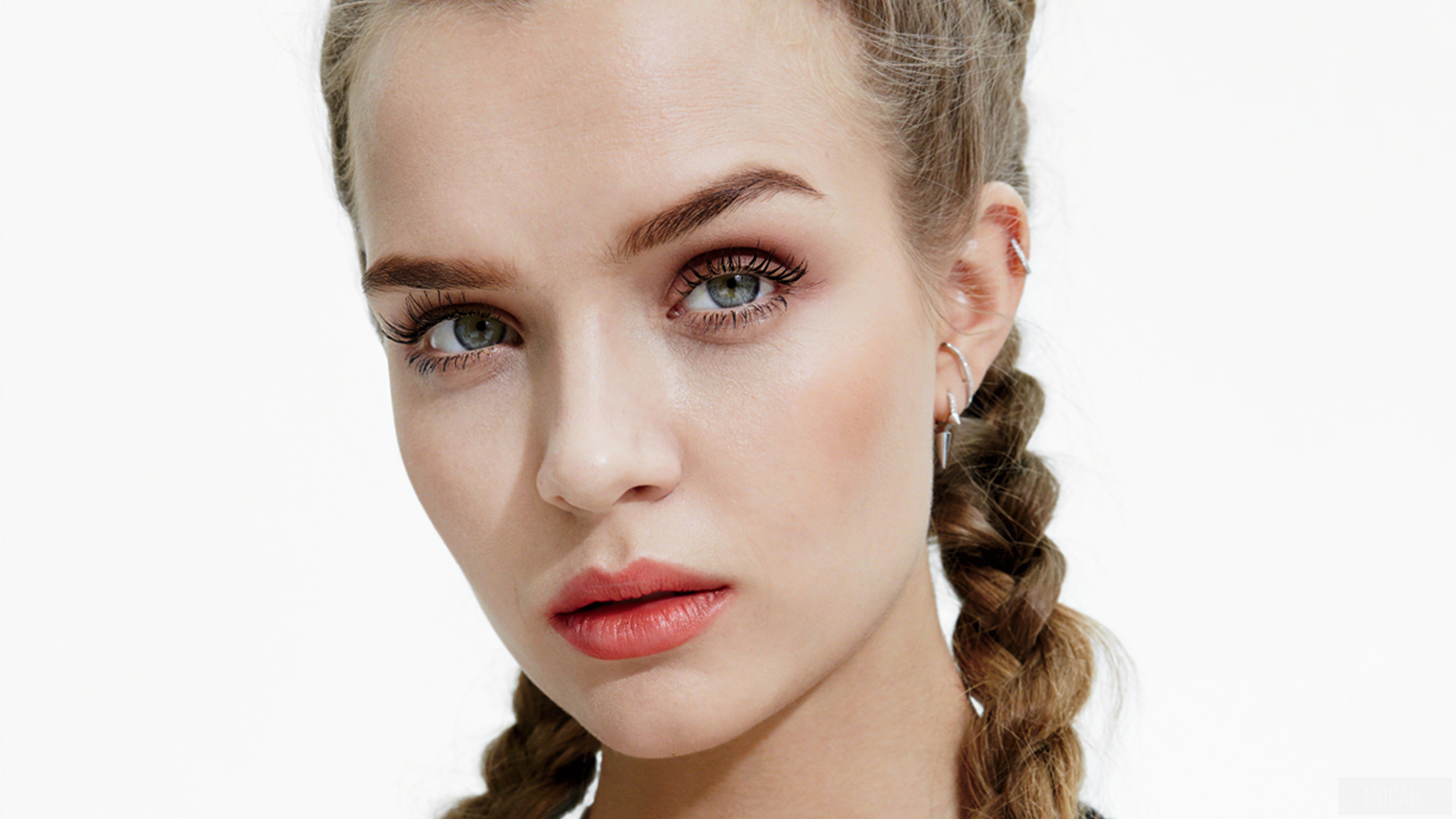 Josephine Skriver Close-up Portrait 4K HD Wallpaper