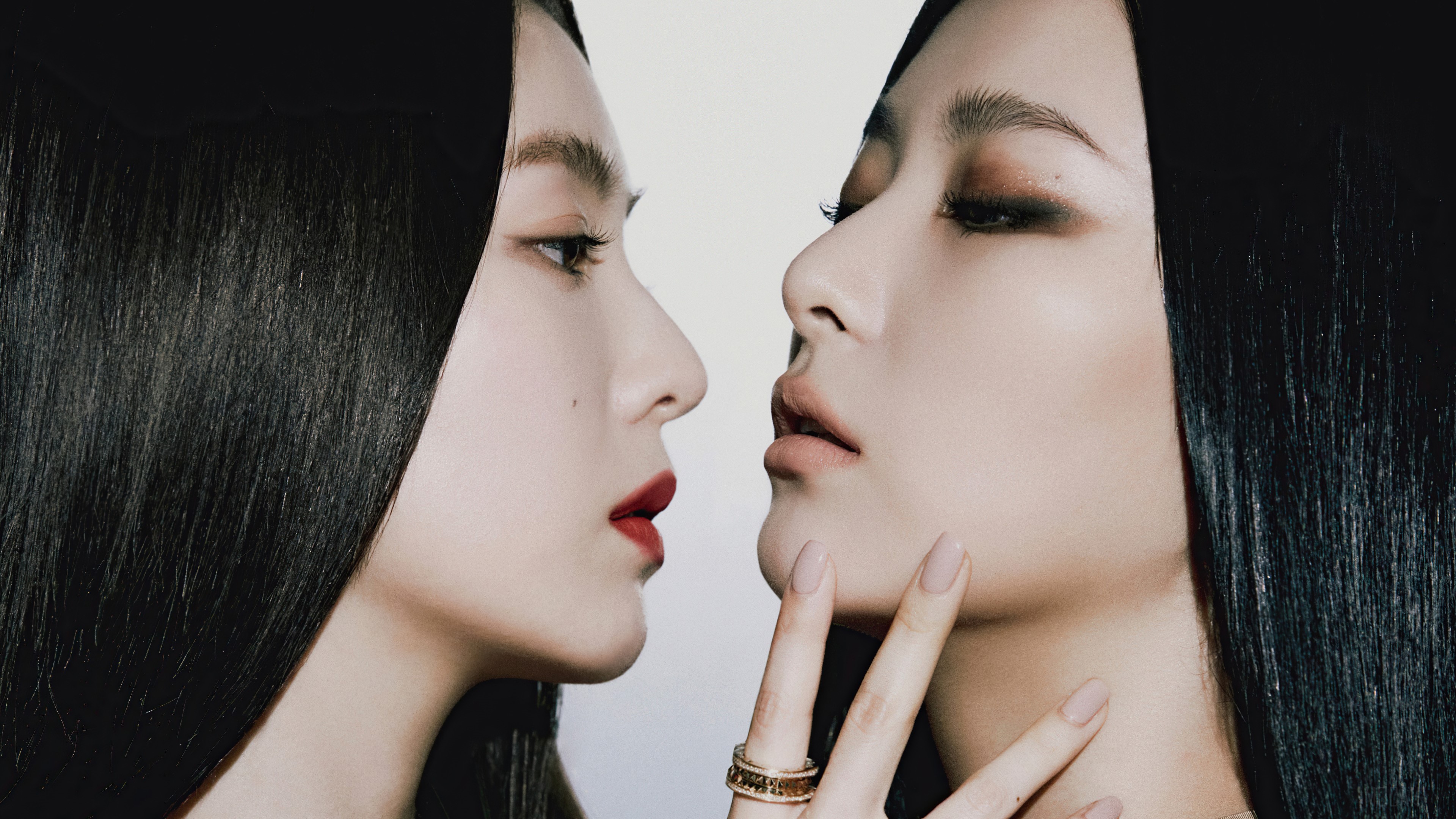 Red Velvet Irene and Seulgi Close-Up 4K HD Wallpaper