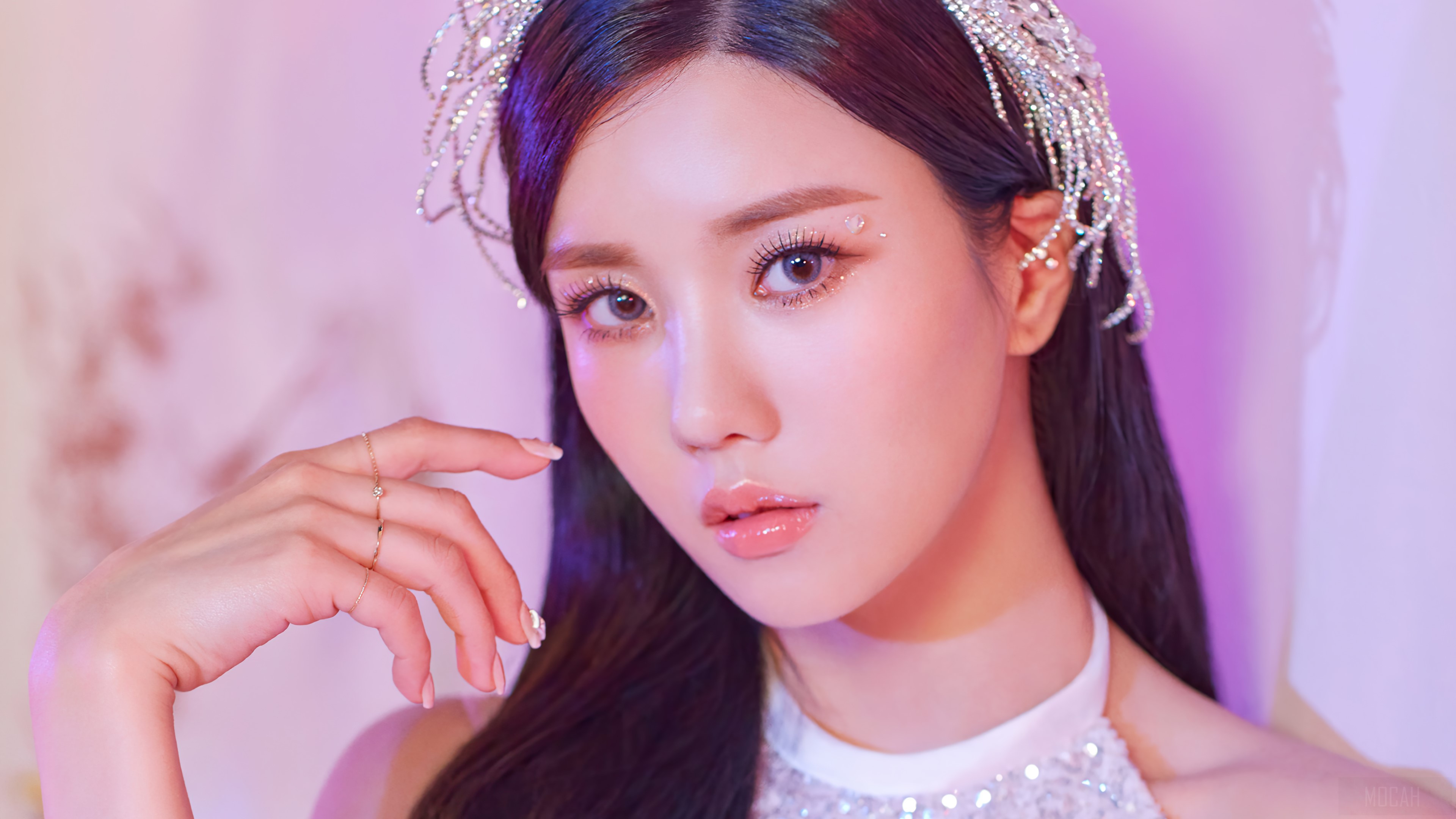 Kwon Eunbi from IZONE 4K Portrait HD Wallpaper
