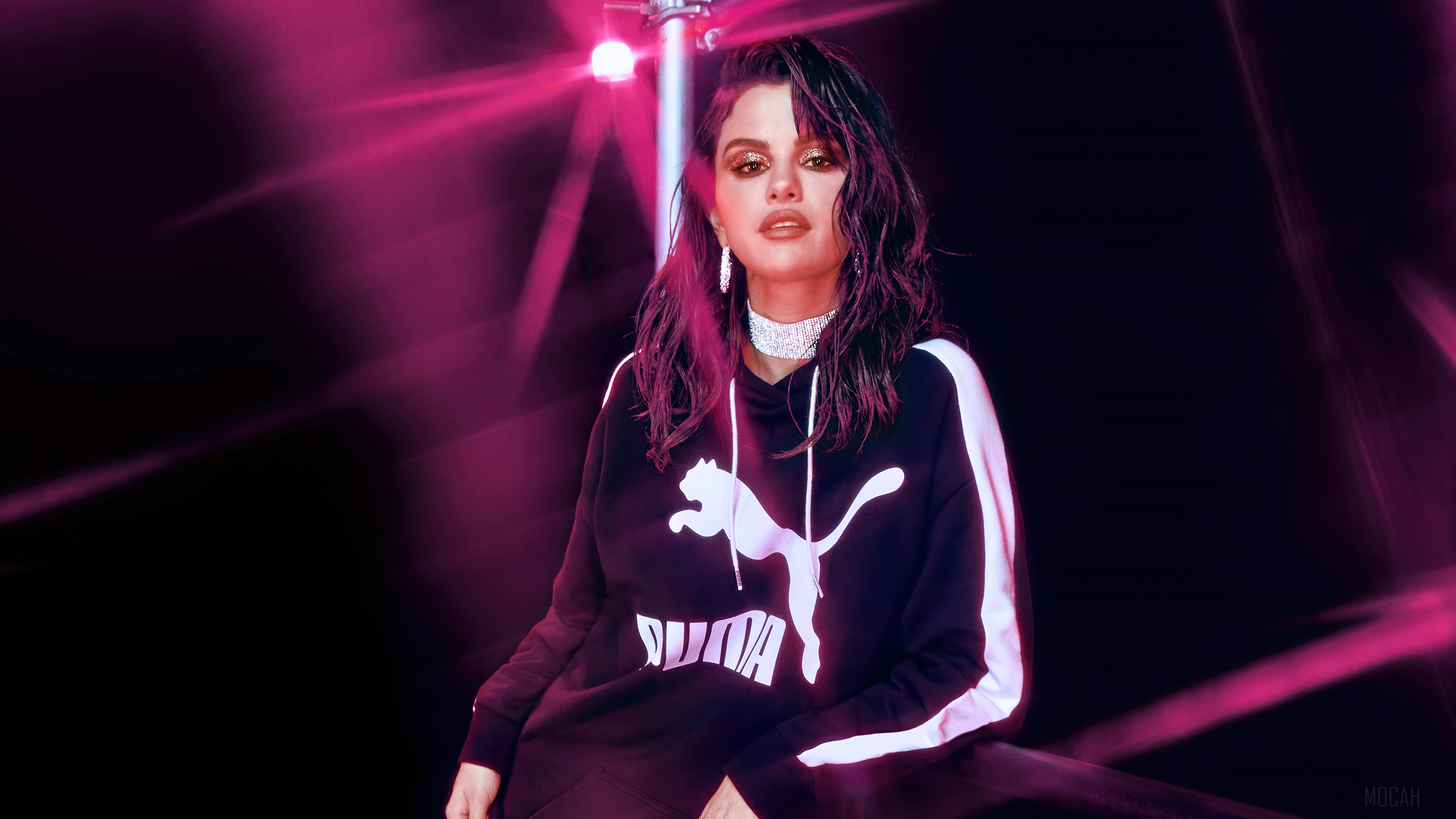 Selena Gomez in Puma hoodie 4K HD Wallpaper
