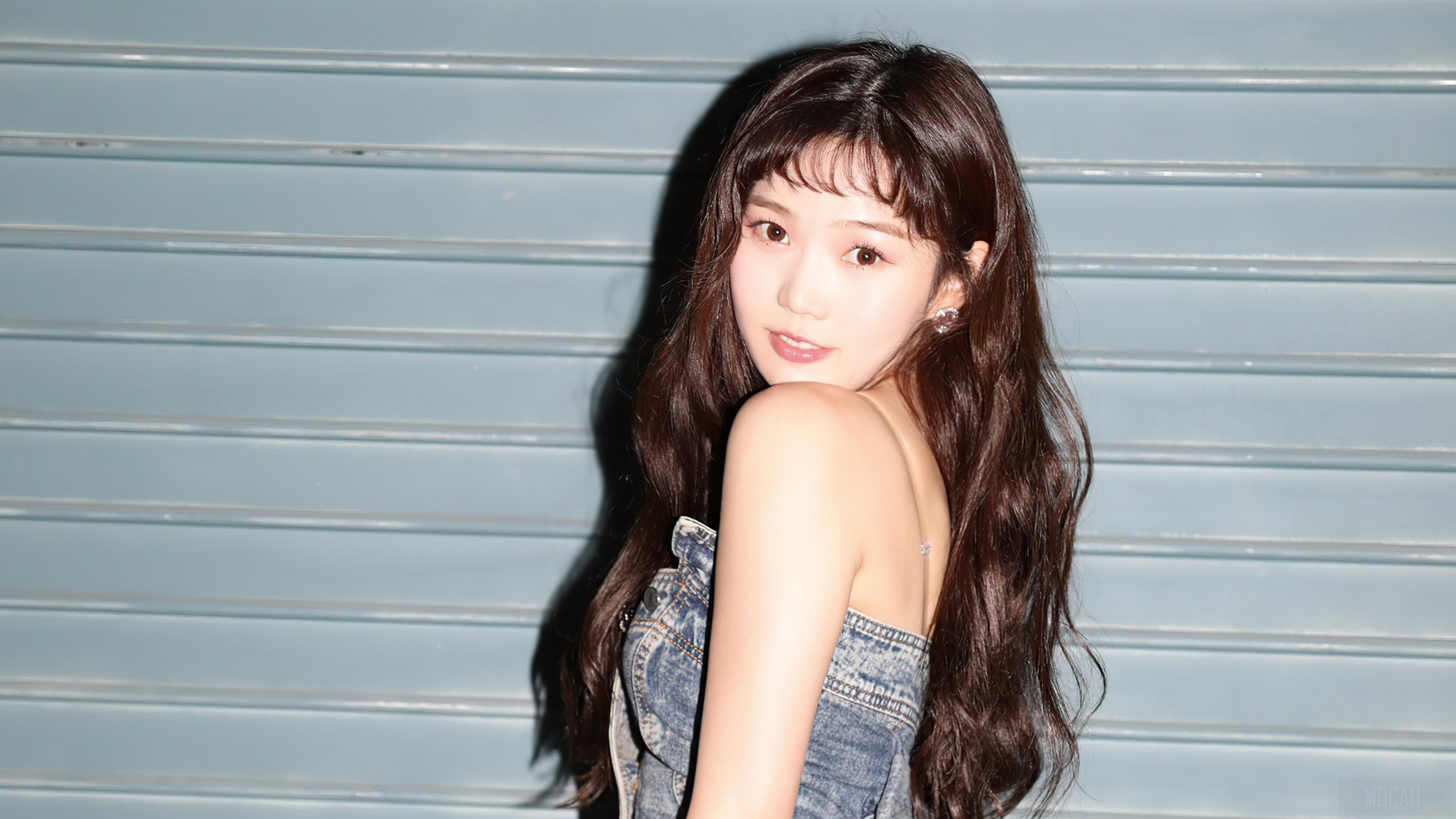 Choi Hyo Jung from Oh My Girl HD Wallpaper