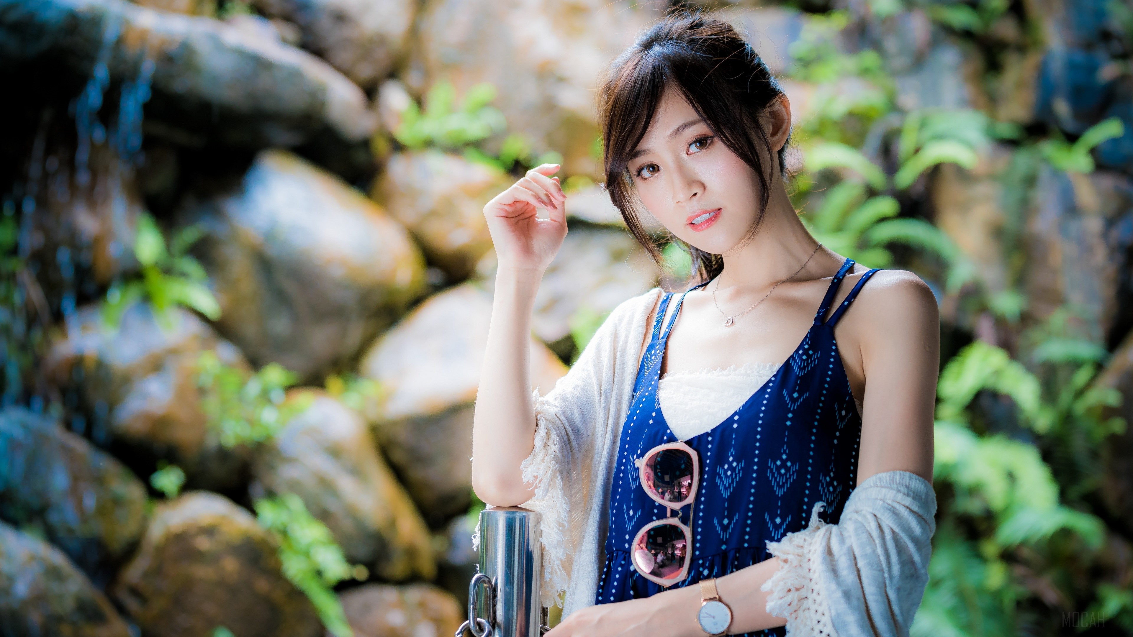 Asian woman with sunglasses and dress 4K HD Wallpaper