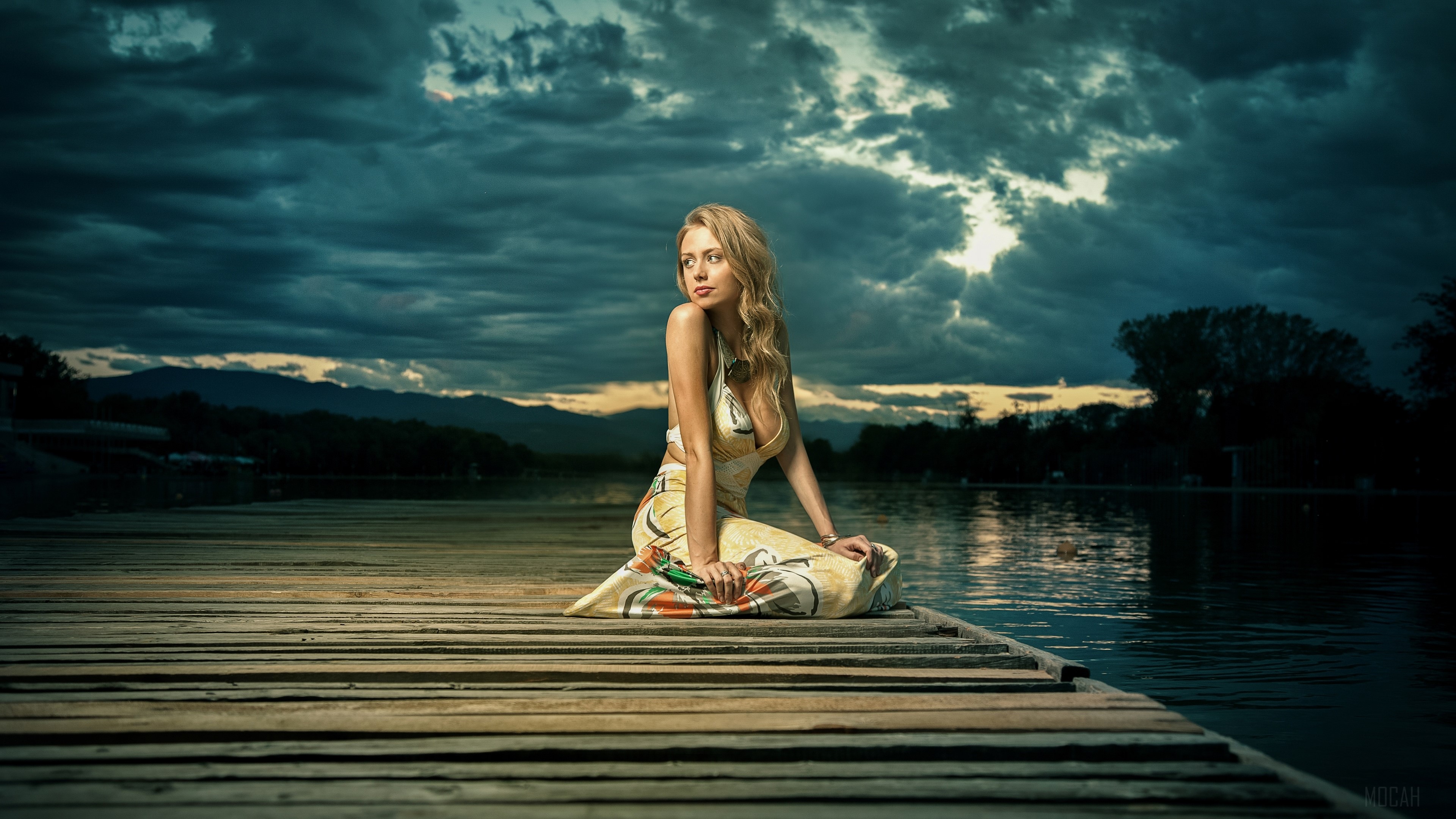 Karolina Debczynska on a Dock 4K HD Wallpaper