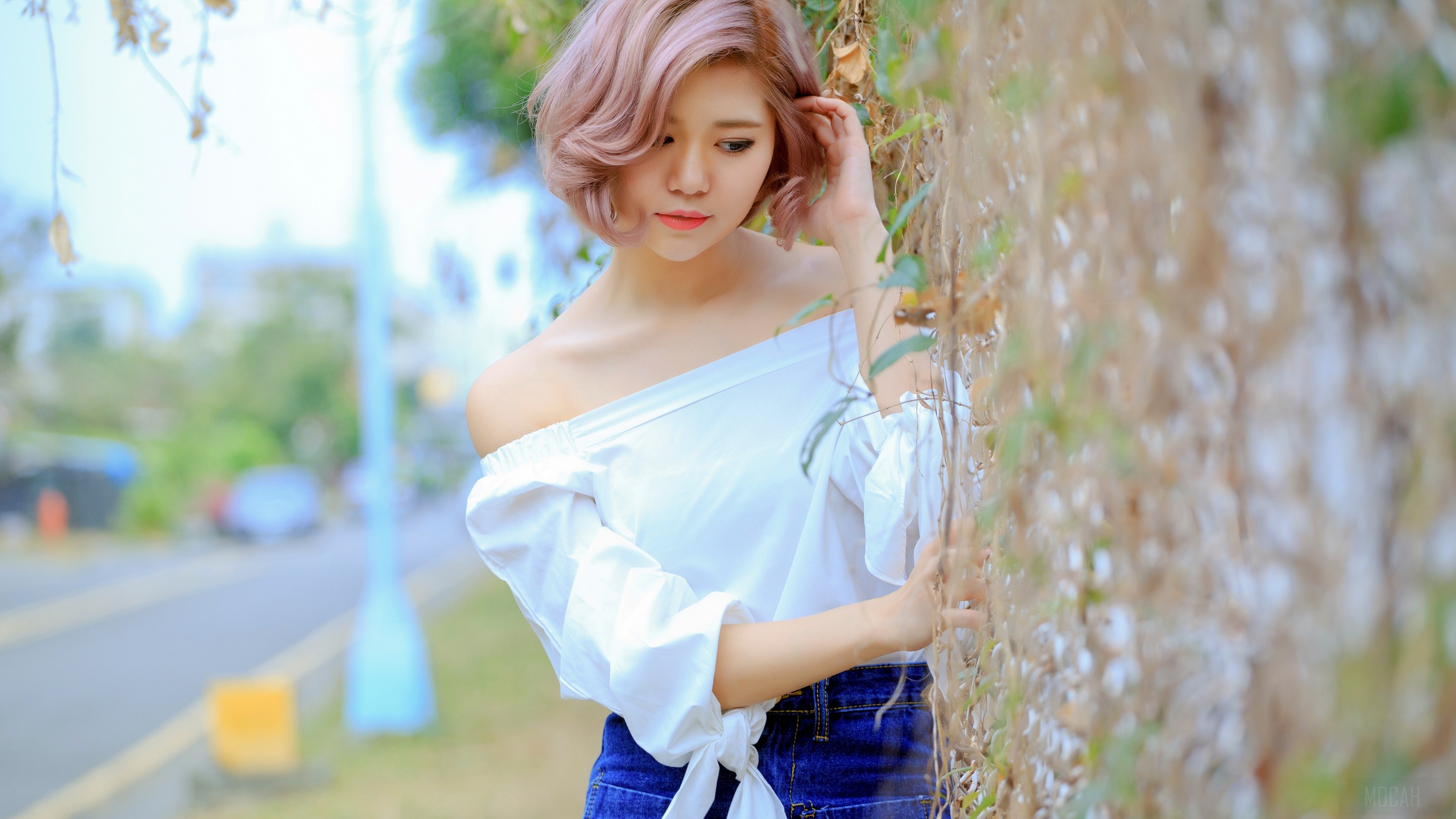 Asian woman with pink short hair in white top and jeans HD Wallpaper
