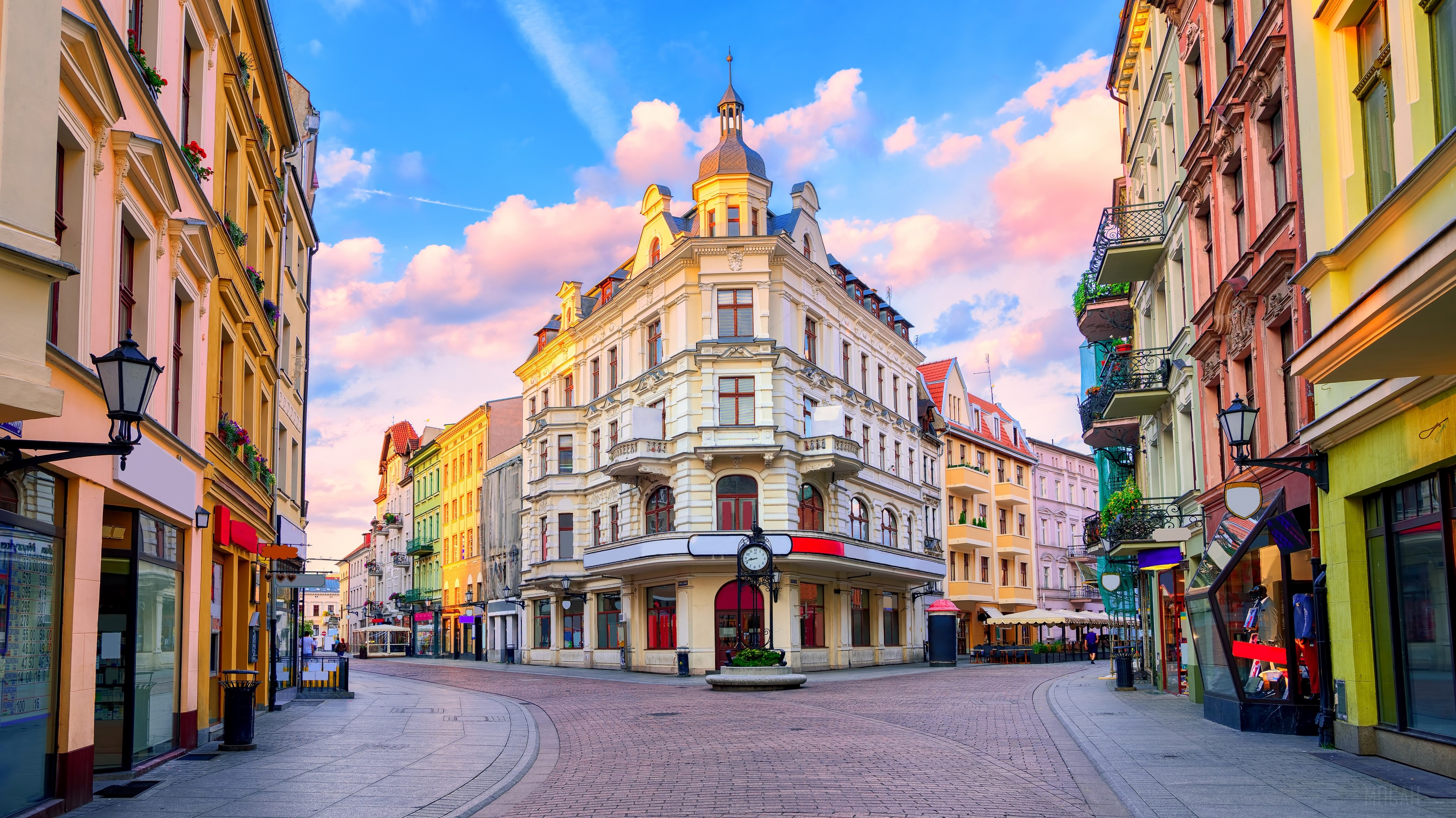 Colorful buildings on a European city street HD Wallpaper
