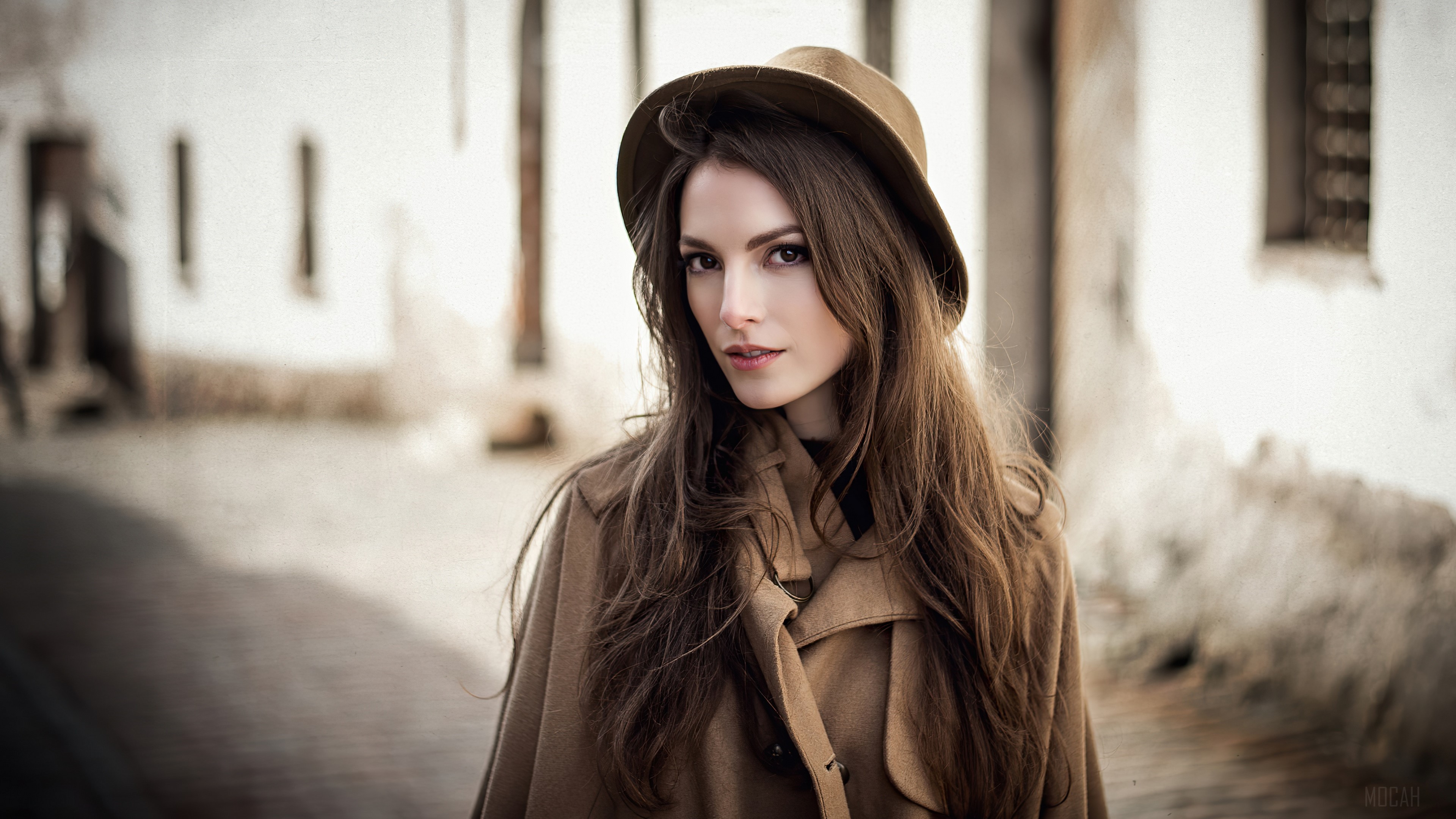 Model Karina Sunceva wearing a hat and coat HD Wallpaper