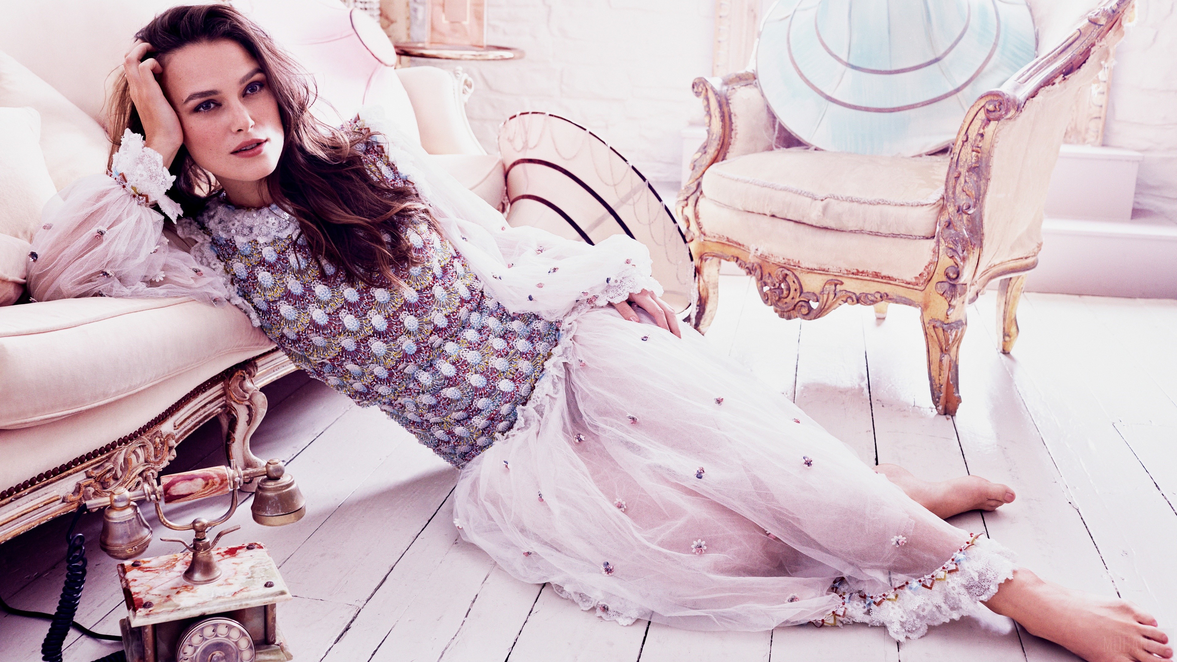 Keira Knightley in a vintage-inspired photoshoot HD Wallpaper