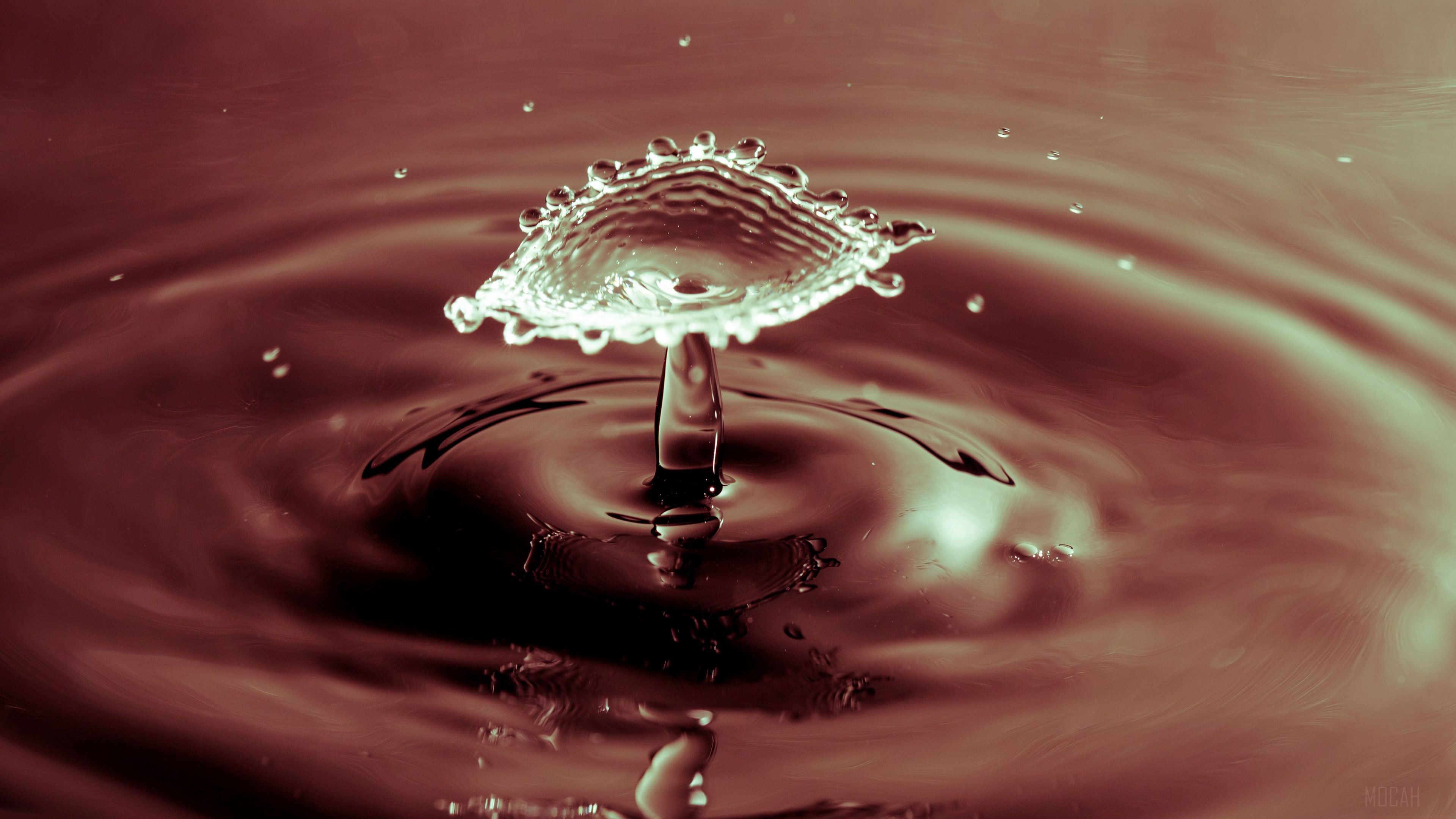 Water Drop Collision 4K HD Wallpaper